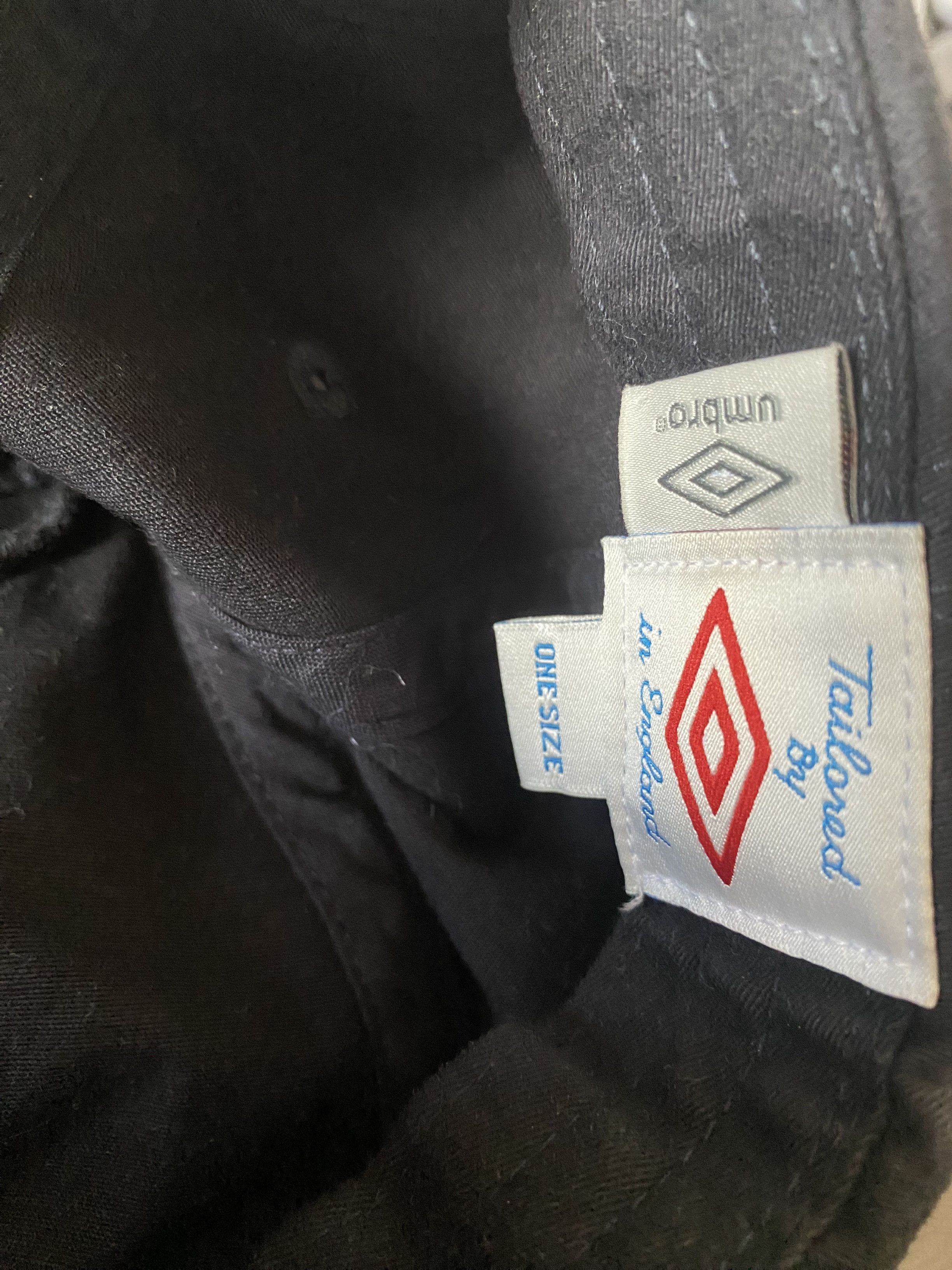 Umbro Cap MANCHESTER CITY - 2010 - 2011 - Umbro - UNIQUE Size ONE SIZE - 6 Thumbnail