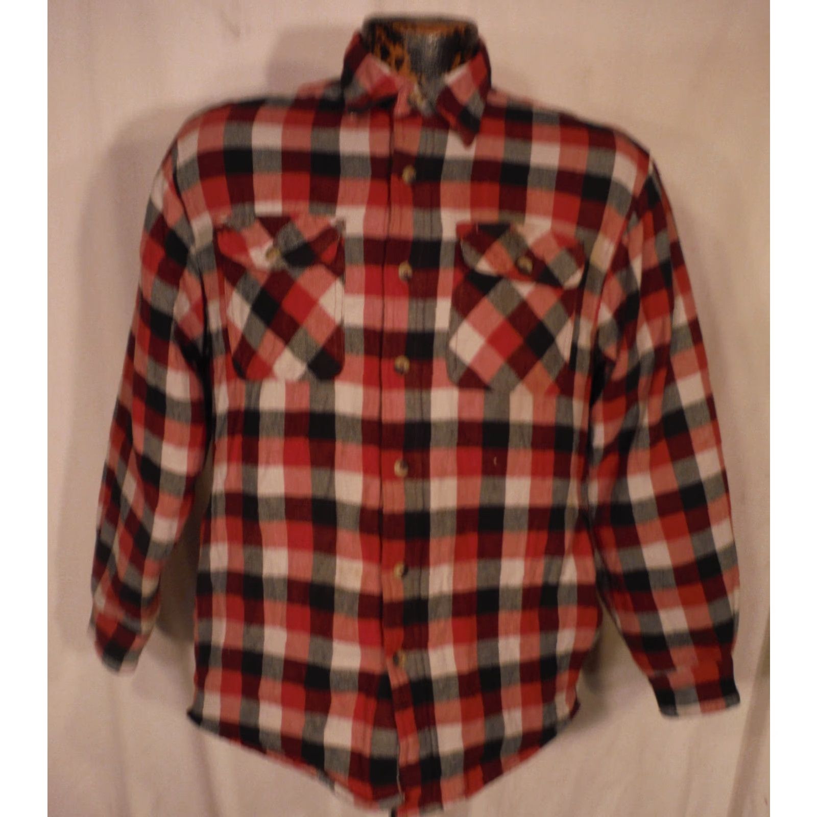 Wrangler VINTAGE Wrangler Cotton Shirt Jacket Red White Black Plaid with Quilted Lining, Cotton Shell, 4 Pocket, Button Closure, Mens Small XS? Size US S / EU 44-46 / 1 - 2 Thumbnail