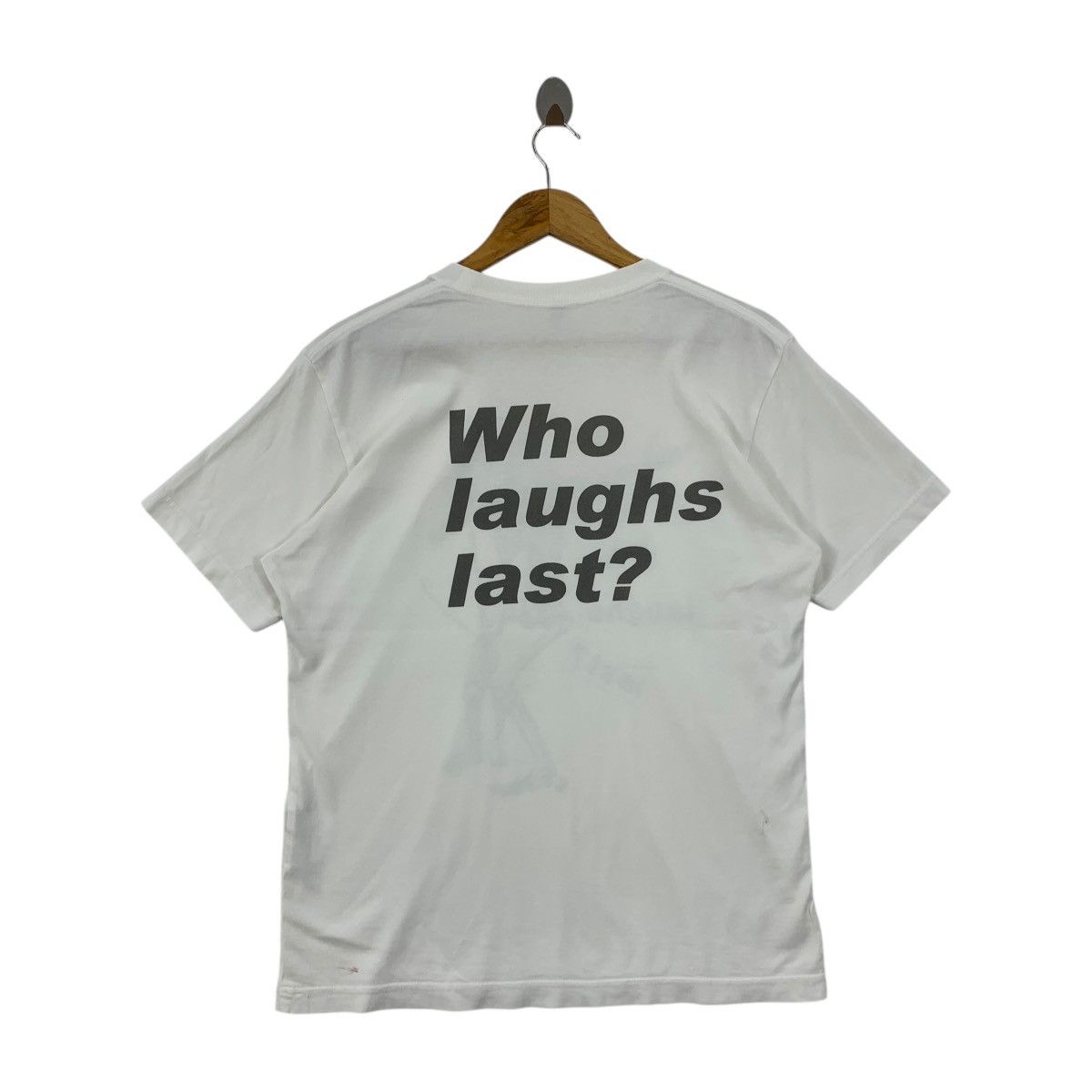 Barbara Kruger × Vintage Vintage BARBARA KRUGER Who laugh last art tee Size US M / EU 48-50 / 2 - 4 Thumbnail