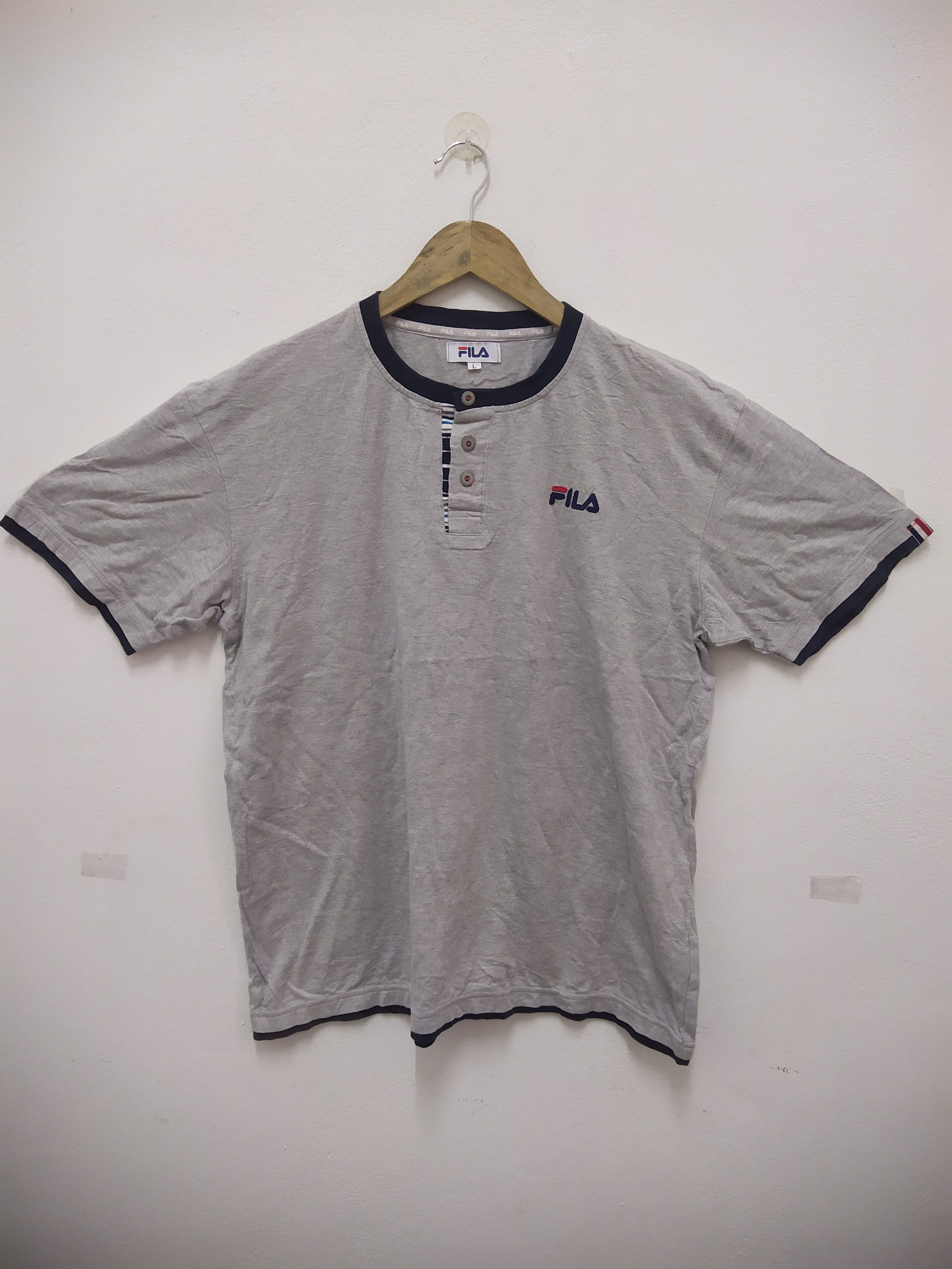 Fila Fila Simple Spell out vintgae Button up Size US L / EU 52-54 / 3 - 1 Thumbnail
