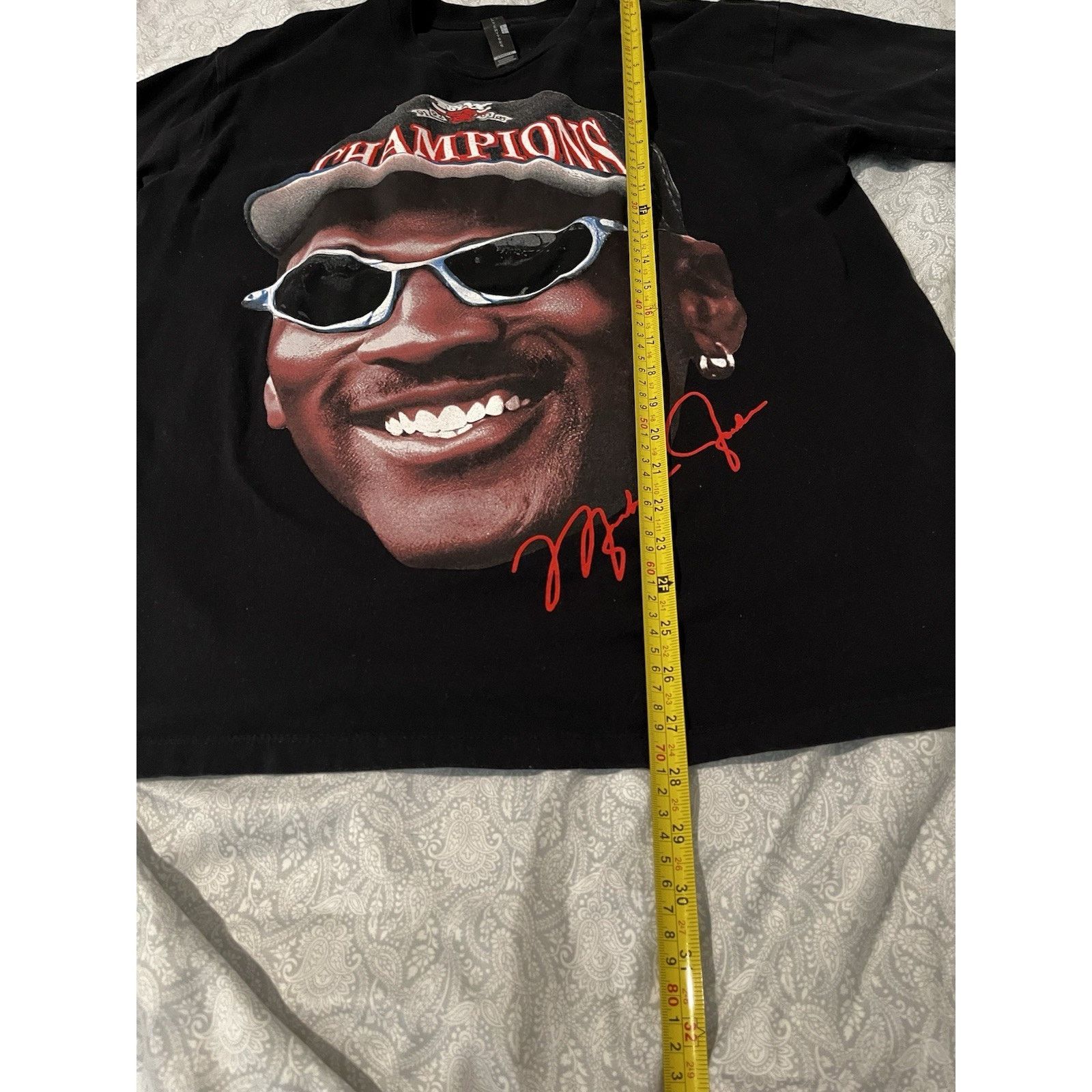 Other Michael Jordan Champions Graphic T Shirt Men's Large Bulls Size US L / EU 52-54 / 3 - 7 Thumbnail