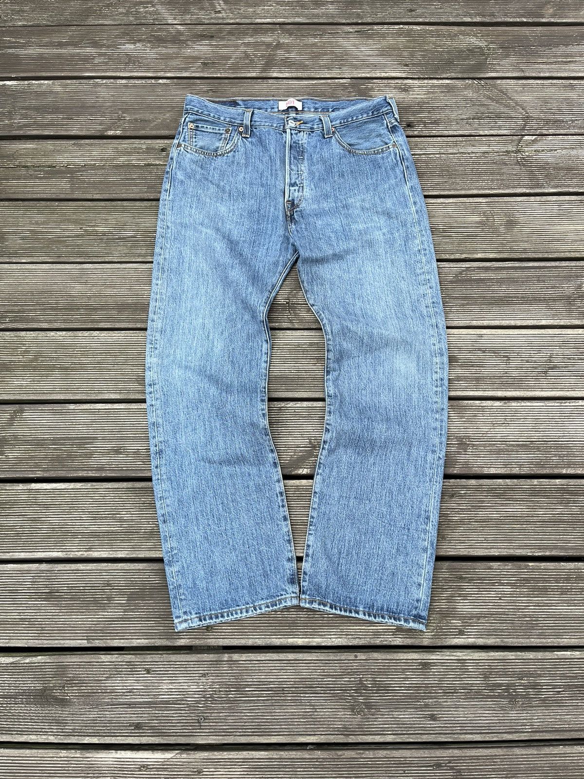 Levi's Vintage 90s Levis 501 Baby Blue Classic Jeans Pants 36x32 Size US 36 / EU 52 - 2 Thumbnail