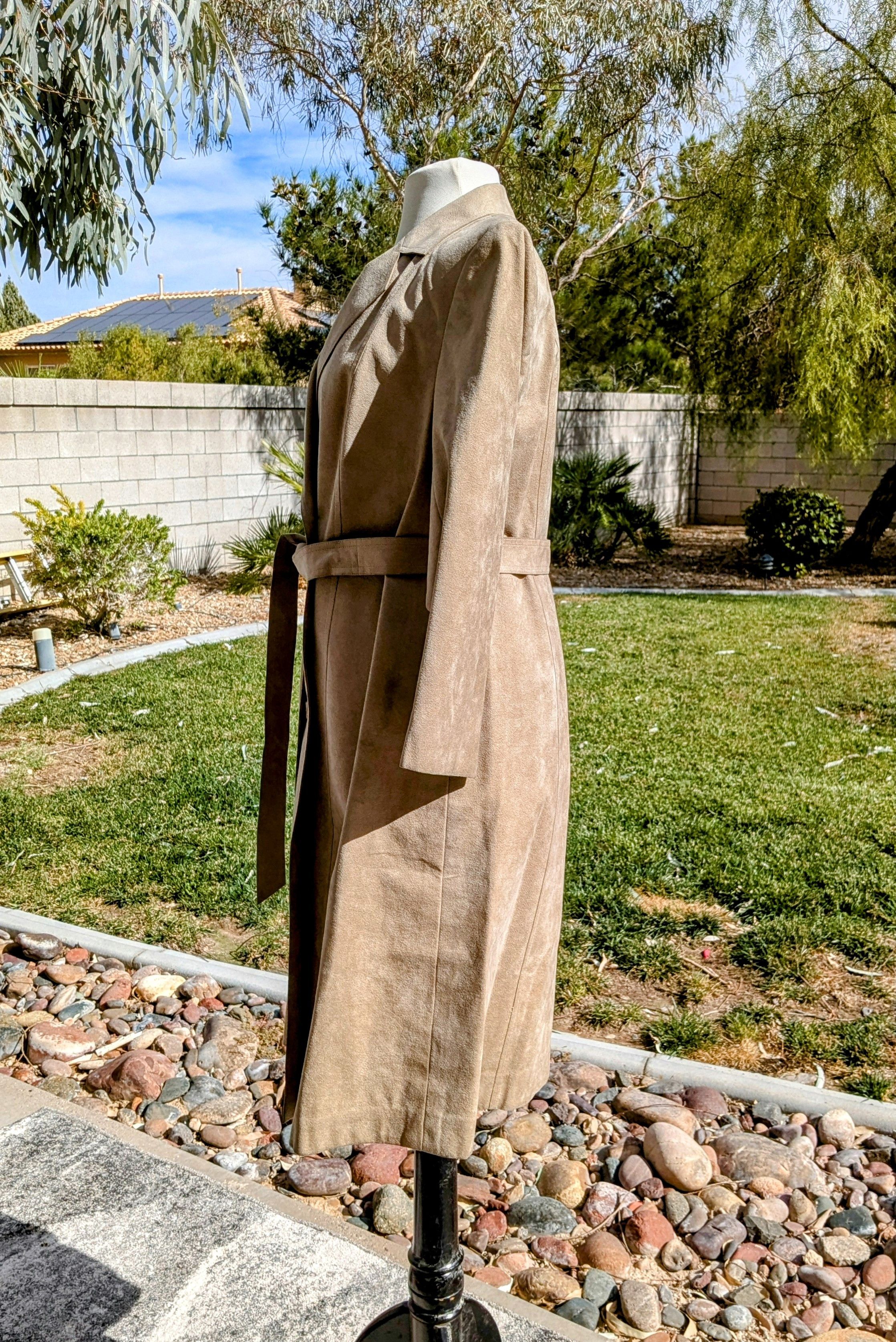 Vintage Vintage 1970s Suede Leather Bespoke Petite Trench Coat EUC Size S / US 4 / IT 40 - 3 Thumbnail