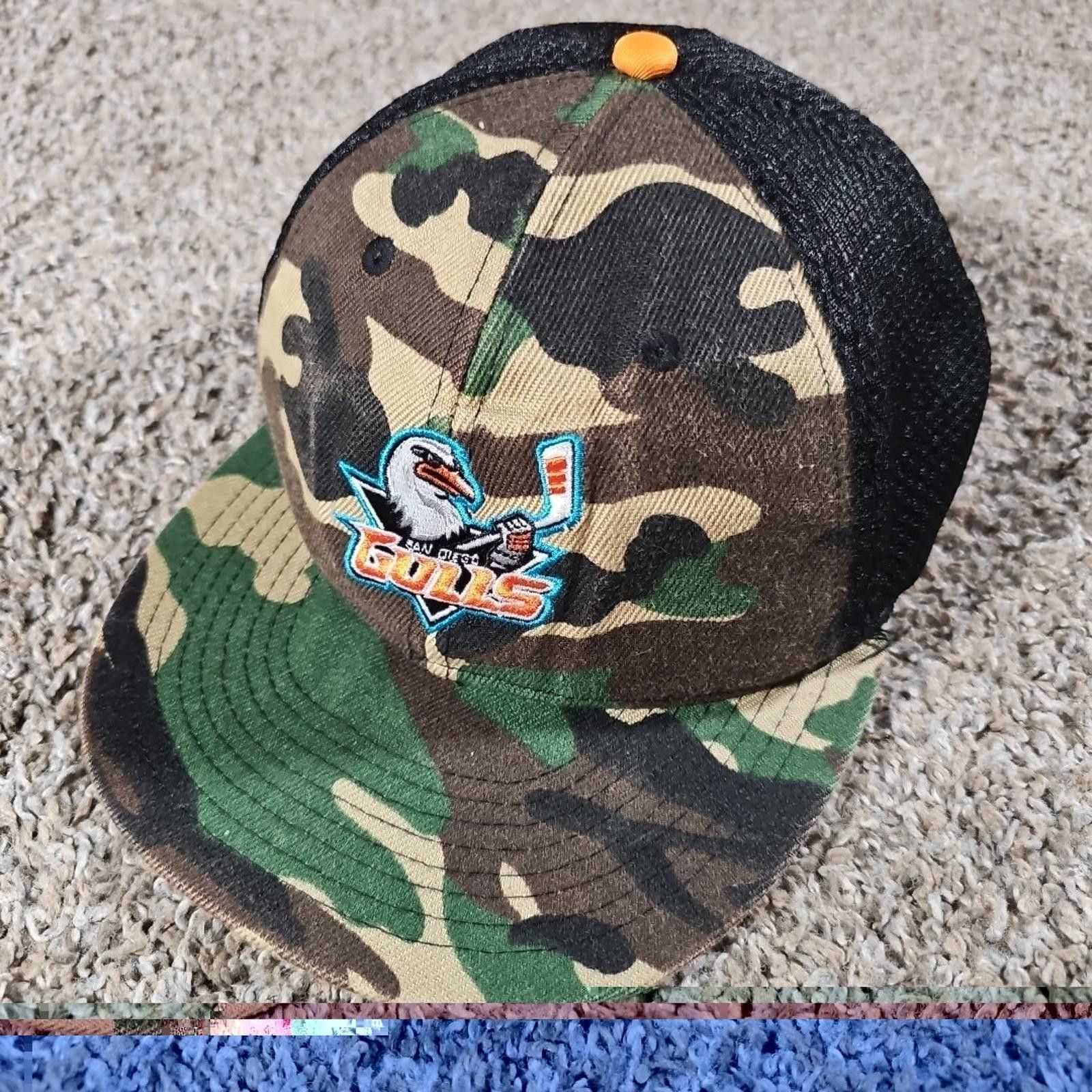 Other SAN DIEGO GULLS HOCKEY GREEN CAMO MESH BACK HAT OSFM Size ONE SIZE - 1 Thumbnail
