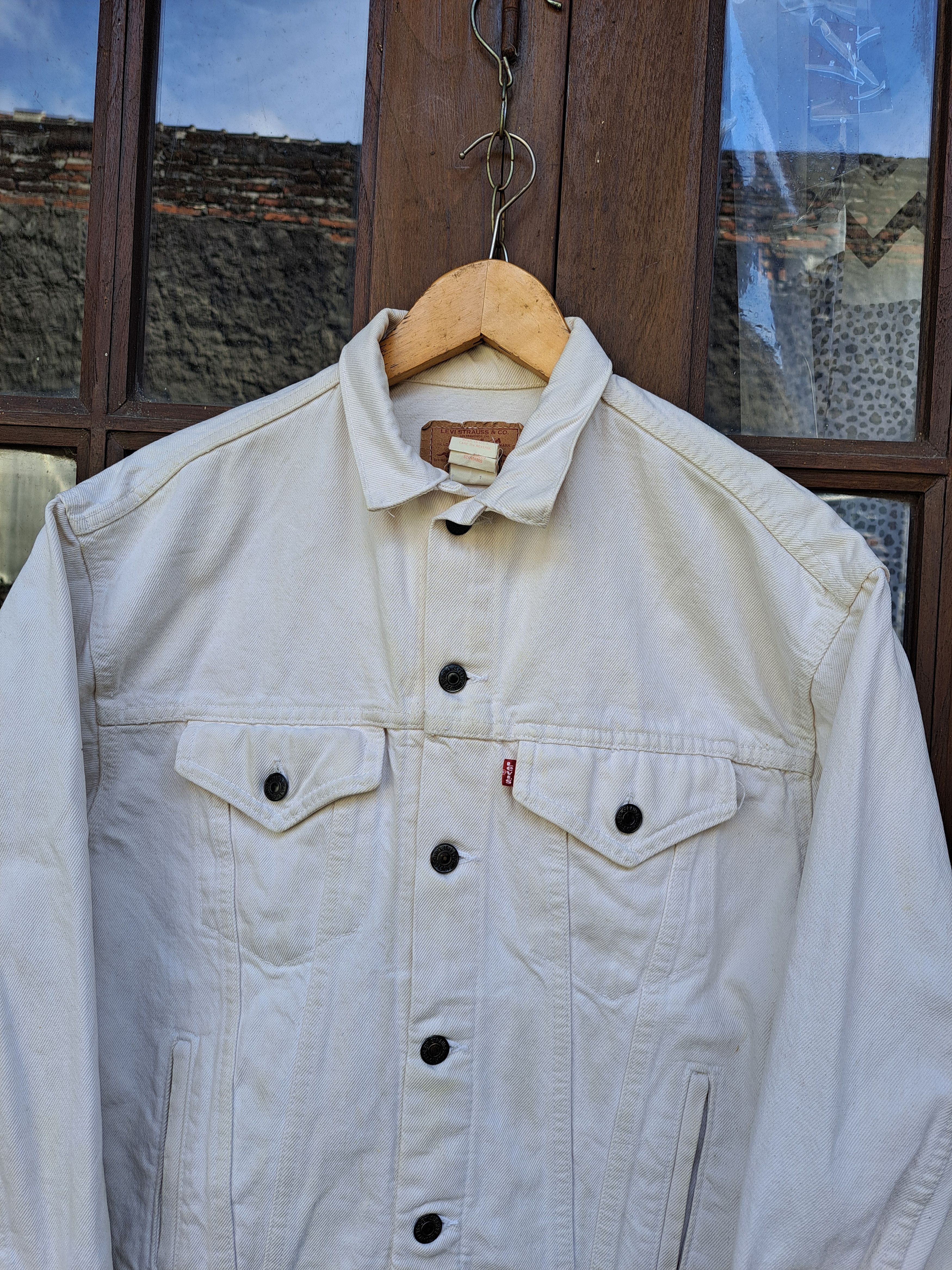 Levi's Vintage Clothing Vintage 80s LEVIS Usa Trucker Denim Jacket White L Unisex Size US L / EU 52-54 / 3 - 2 Thumbnail
