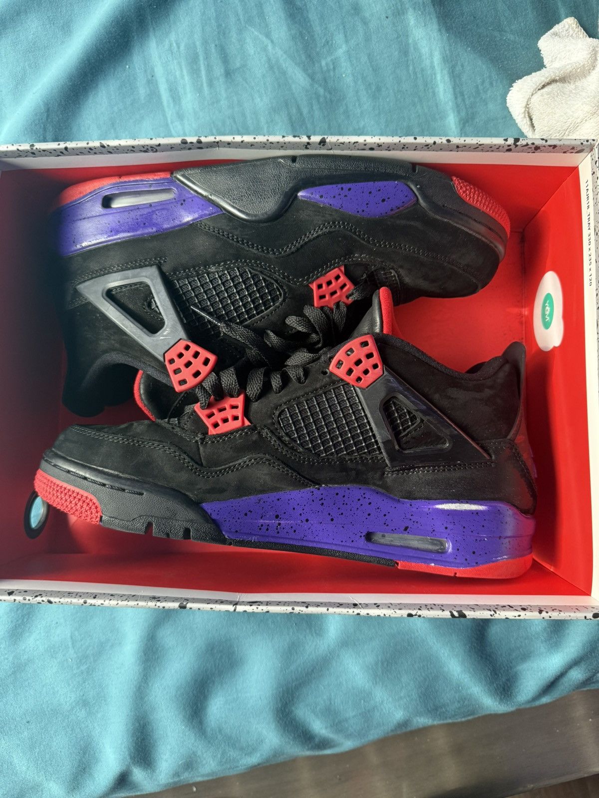 Jordan Brand Jordan 4 Retro Raptors Size US 9.5 / EU 42-43 - 3 Thumbnail