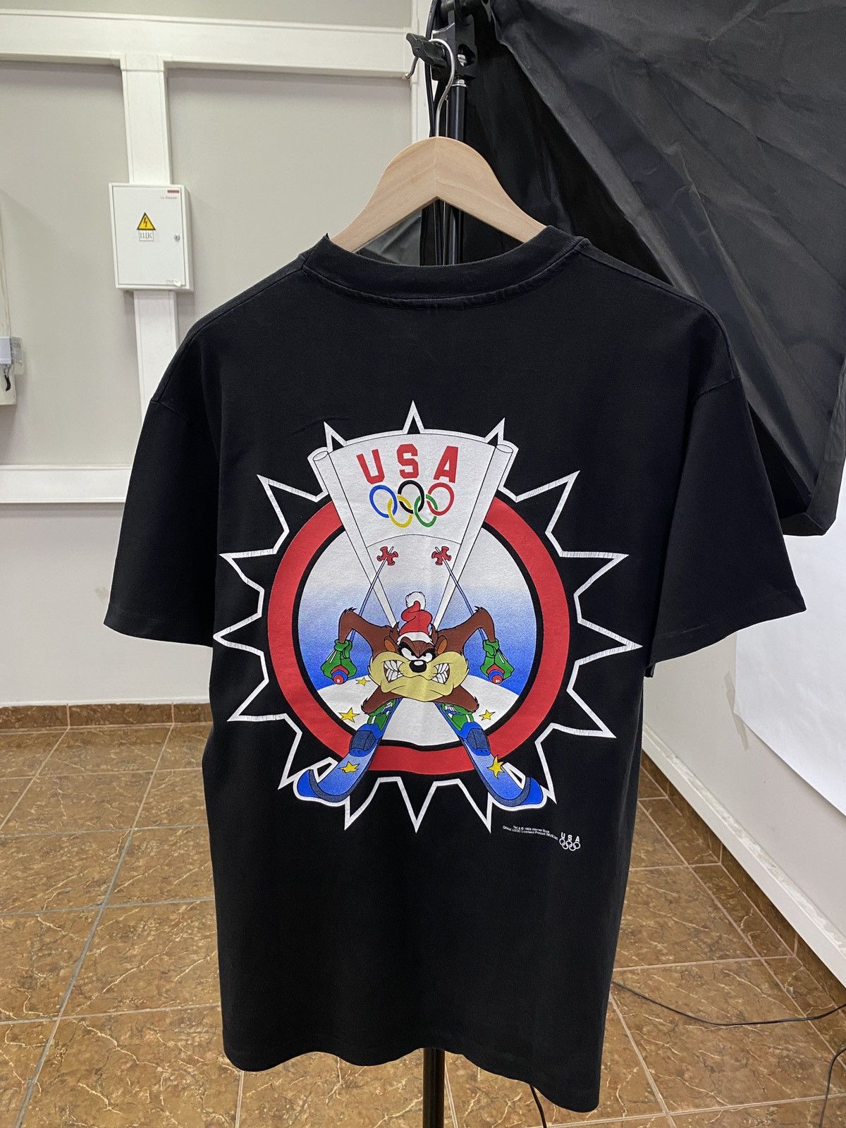 Hanes 🇺🇸 Vintage 1995 Taz Warner Bros Olympic USA Retro T-Shirt Y2K Size US L / EU 52-54 / 3 - 1 Thumbnail