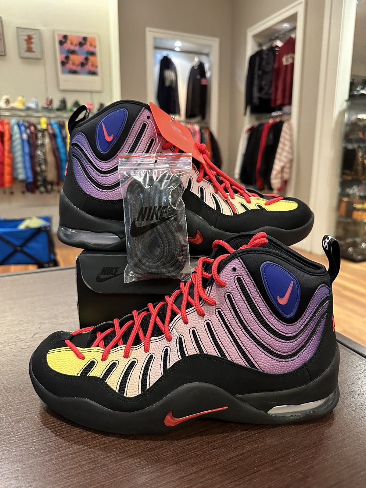 NIKE X SUPREME NIKE AIR BAKIN SUPREME SP SHOES