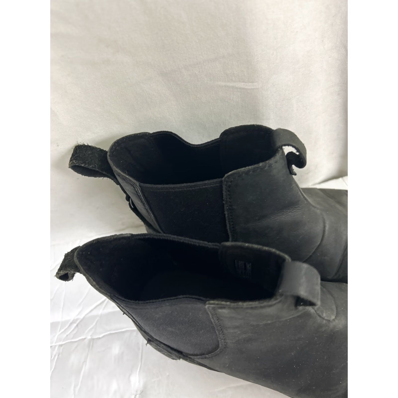Teva TEVA Chelsea Waterproof Booties Women's 7 Black Round Toe Slip On Ankle Bootie Size US 7 / IT 37 - 6 Thumbnail