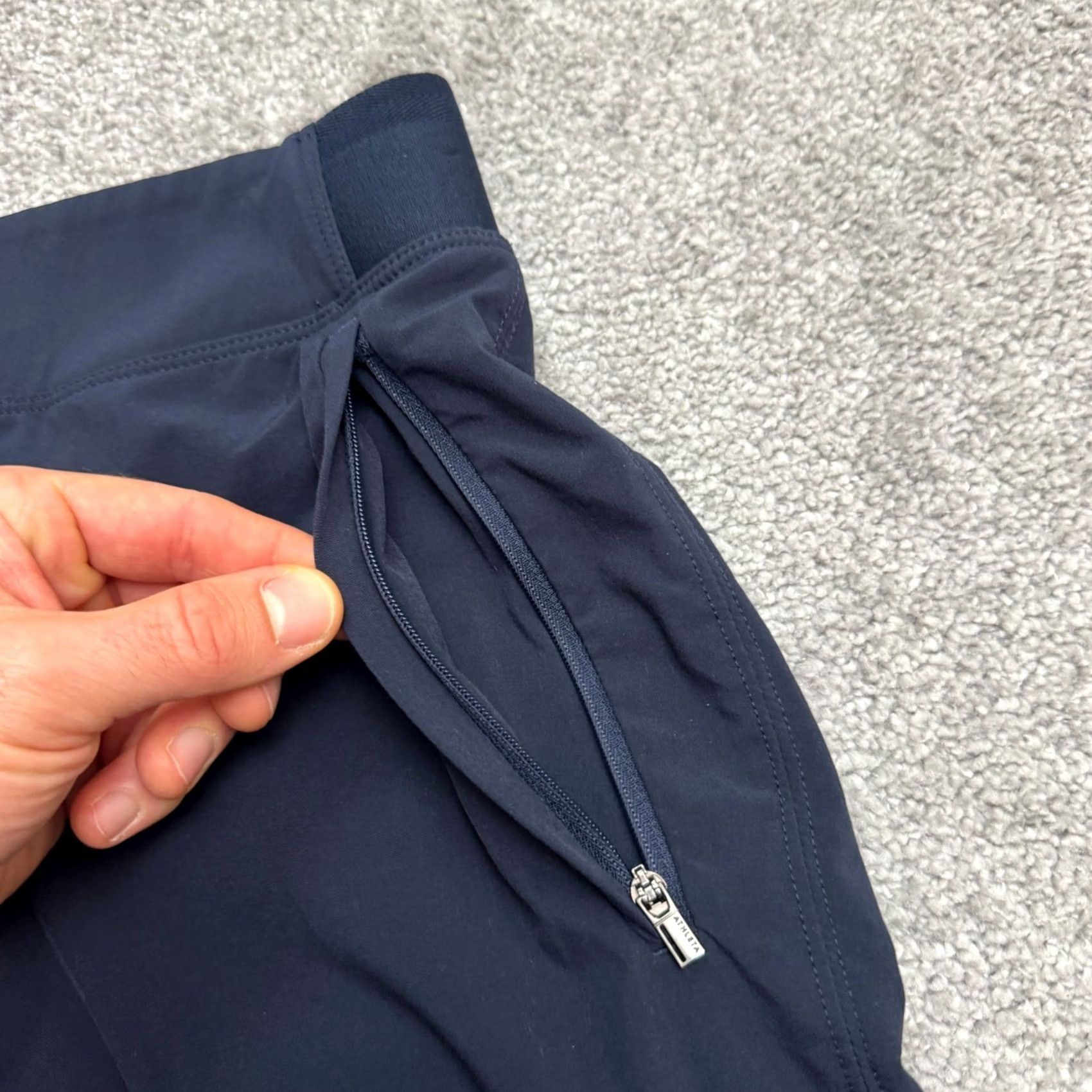 Athleta VINTAGE Athleta Ankle Zip Jogger Pants Womens 0 Navy Blue Lightweight Stretch Activewear Size 25" / US 0 / IT 36 - 5 Thumbnail