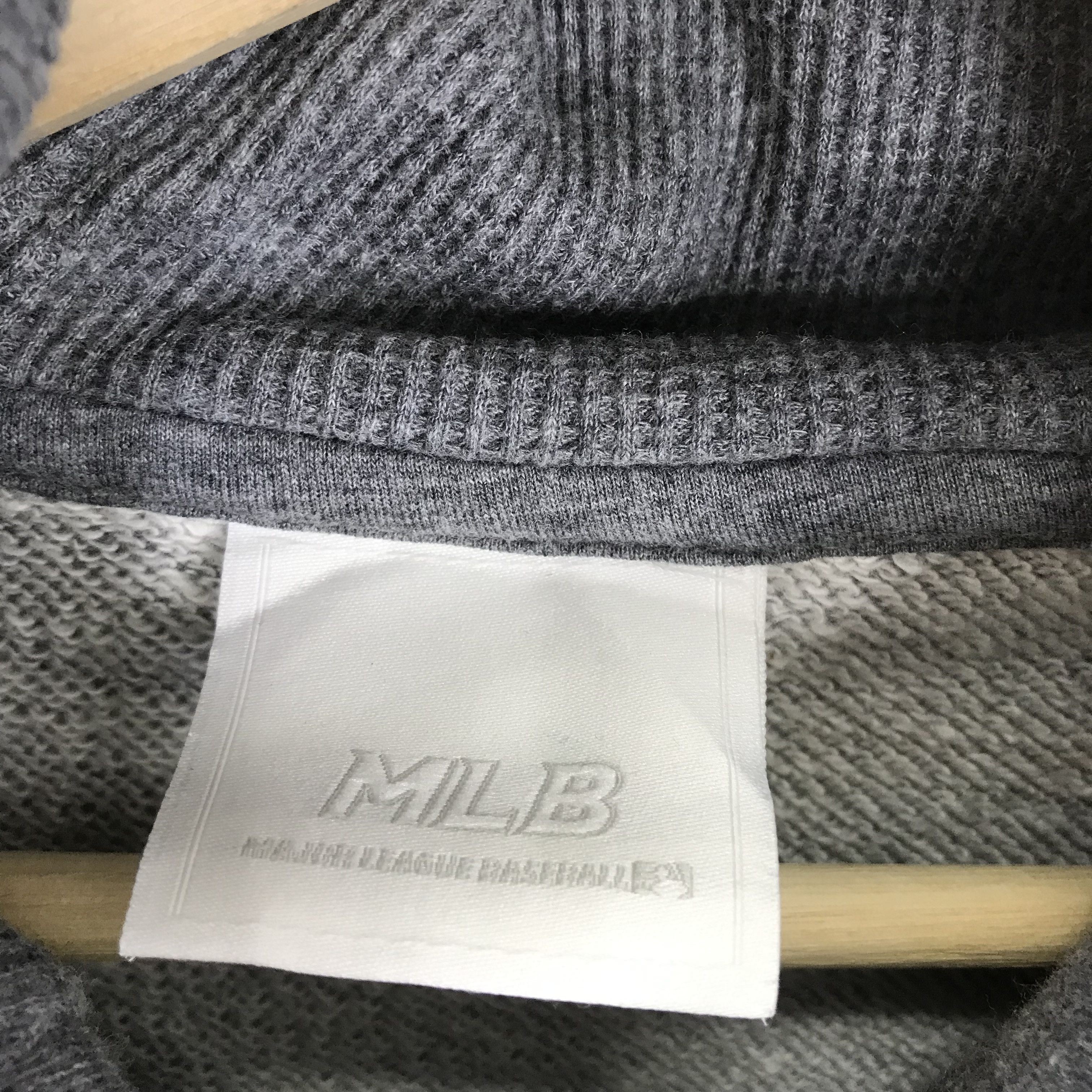New Era Vintage New York Yankees Gray Sweater - 345 Size US M / EU 48-50 / 2 - 6 Thumbnail