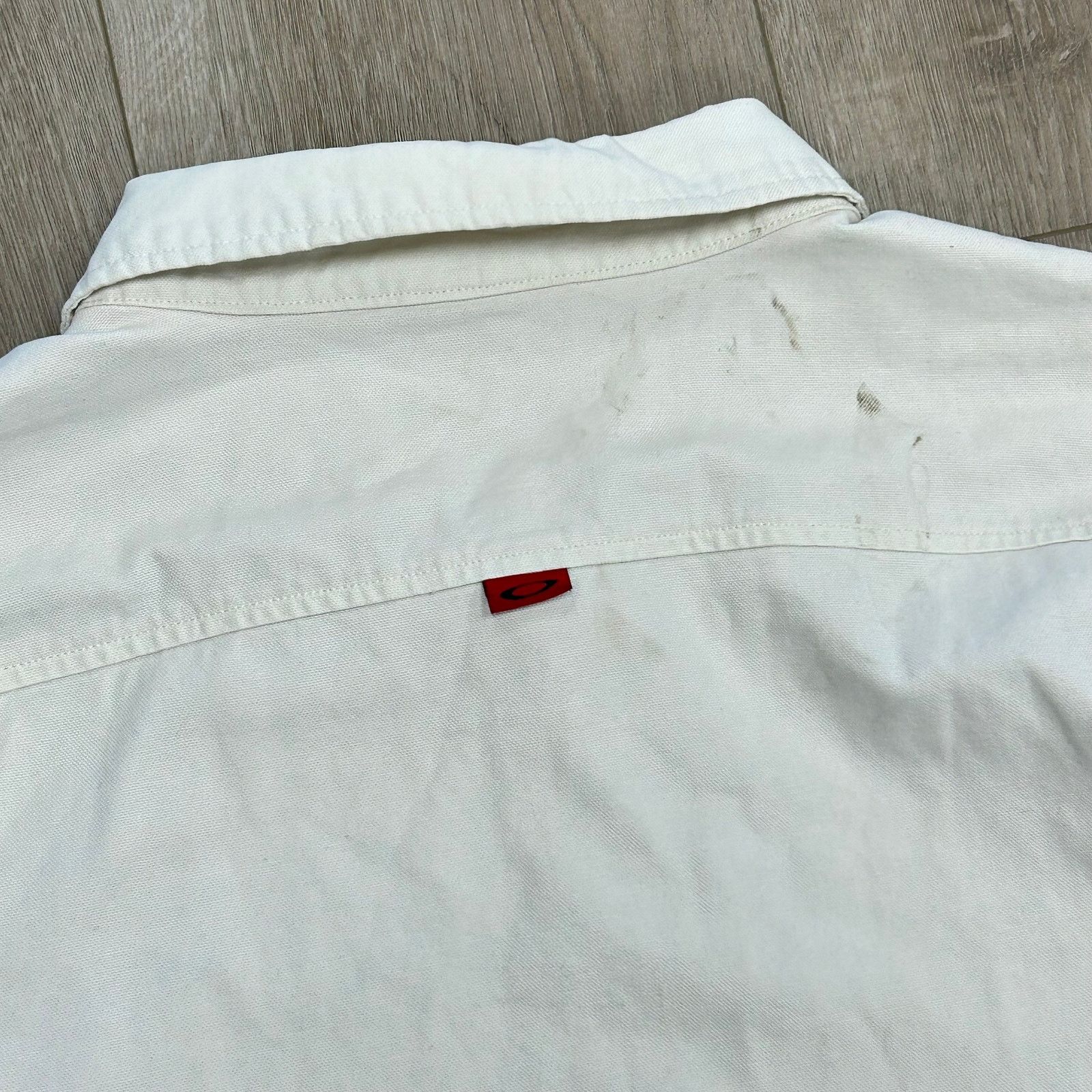 Oakley Vintage Oakley button-down shirt jacket White Red size XL B7 Size US XL / EU 56 / 4 - 6 Thumbnail