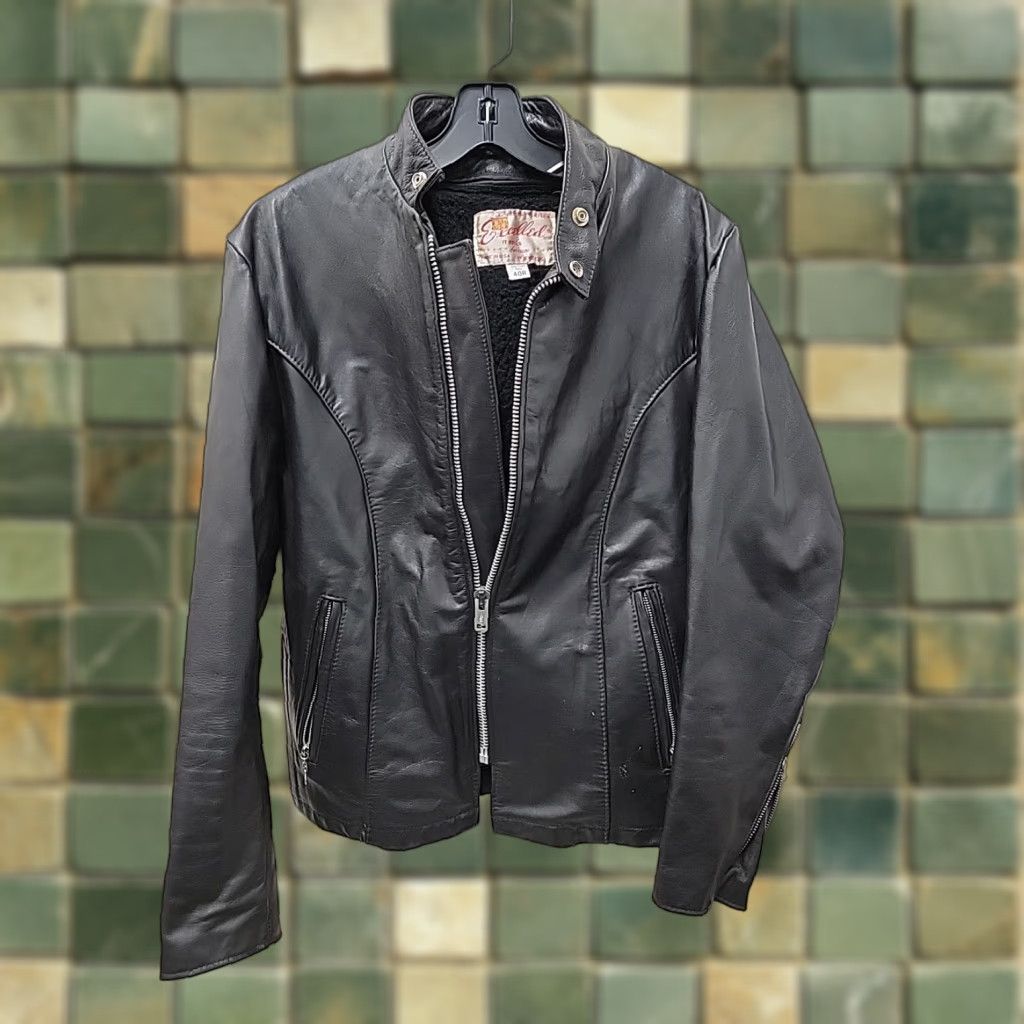 Vintage VINTAGE Excelled Leather Biker Bomber Jacket Mens 40R Black Zip Short Leather Motorcycle Casual Formal Party/Cocktail Men jacket Size US XXS / EU 40 - 1 Thumbnail
