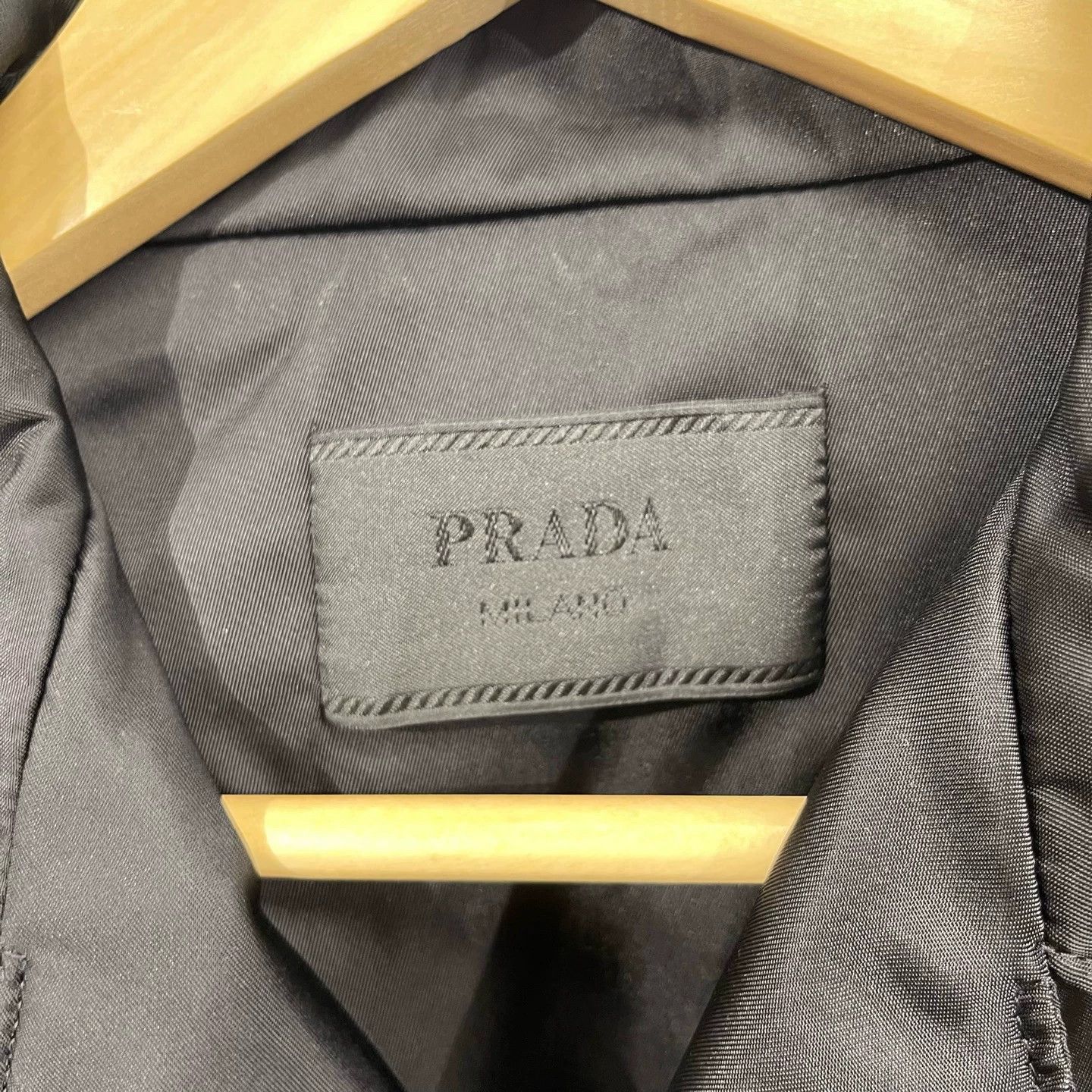 Prada Prada Re-Nylon short-sleeve shirt XS (oversized) 99 new Size US XS / EU 42 / 0 - 3 Thumbnail