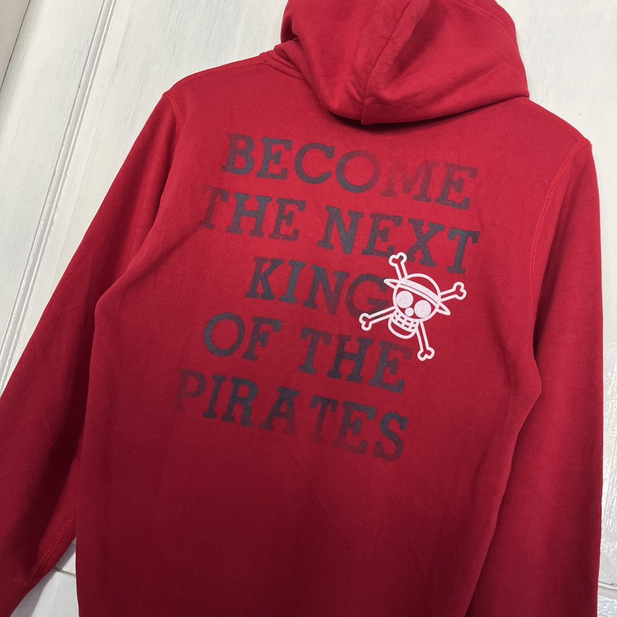Uniqlo Uniqlo X One Piece Eiichiro Oda Big Logo Hooded Size US M / EU 48-50 / 2 - 2 Thumbnail
