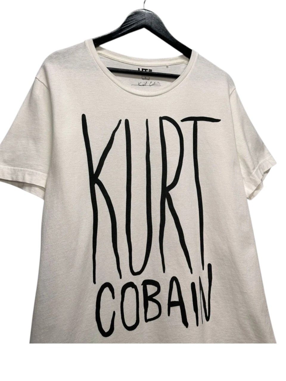 Band Tees 👉 Uniqlo Kurt Cobain Nirvana Band Tee Crazy Travis Y2K Size US L / EU 52-54 / 3 - 5 Thumbnail