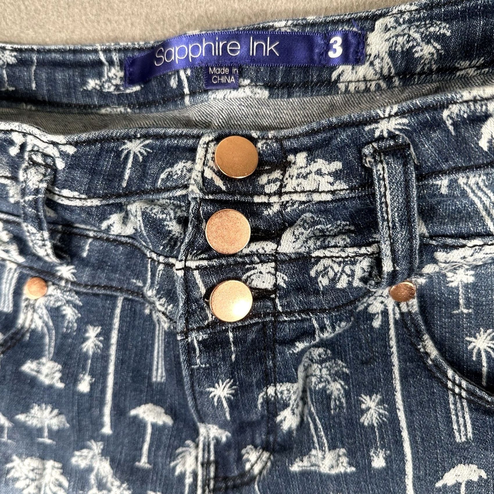 Vintage Sapphire Ink Shorts Denim Dark Wash Button Fly 5-Pocket Juniors 3 Palm Tree Print Casual Pockets 2" Inseam Size 26" / US 2 / IT 38 - 3 Thumbnail