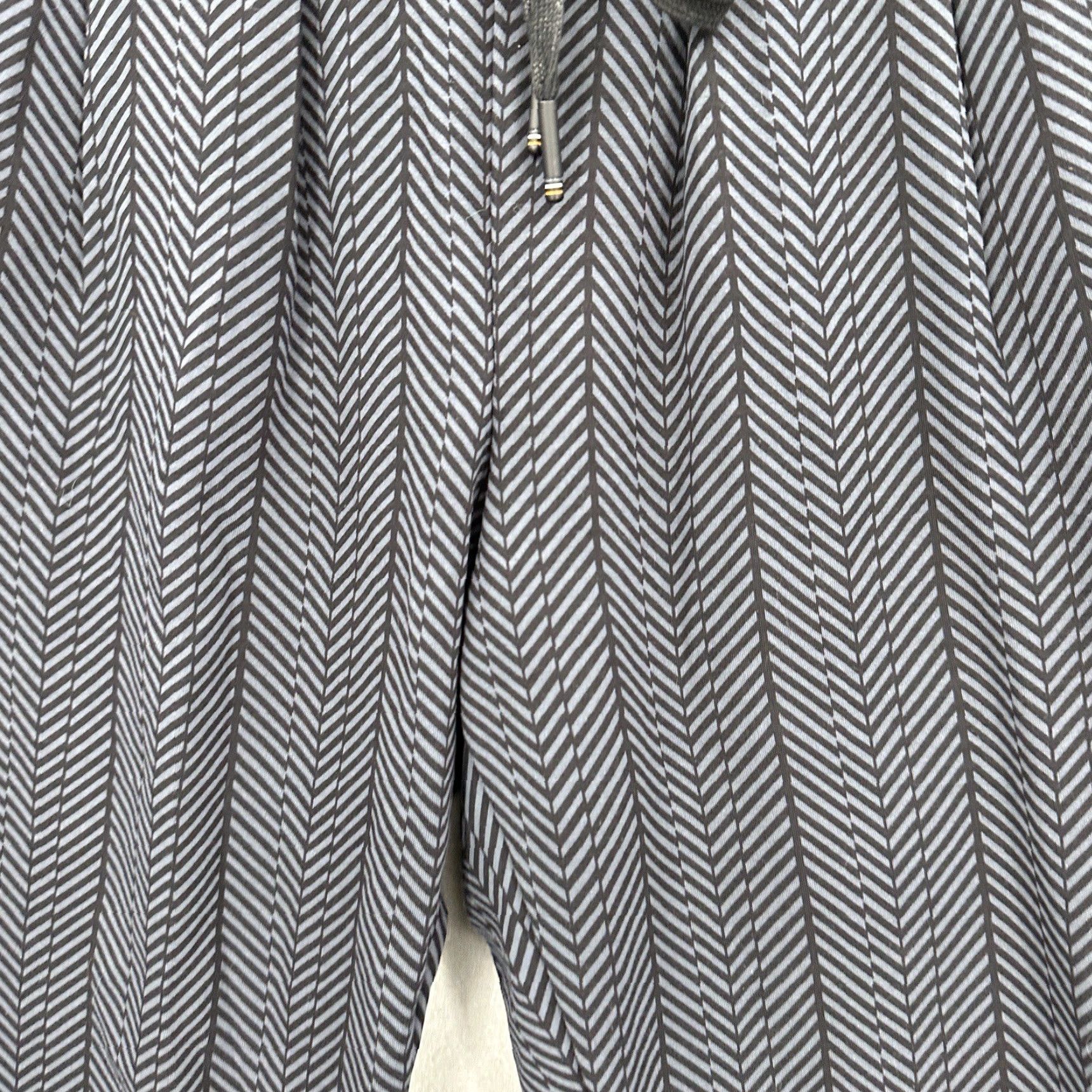 Vintage Betabrand Pants Womens Petite Small Jogger Herringbone Pockets Quiet Lux Pull On Gray PS Tapered Front Flat Knit Size 28" / US 6 / IT 42 - 7 Thumbnail