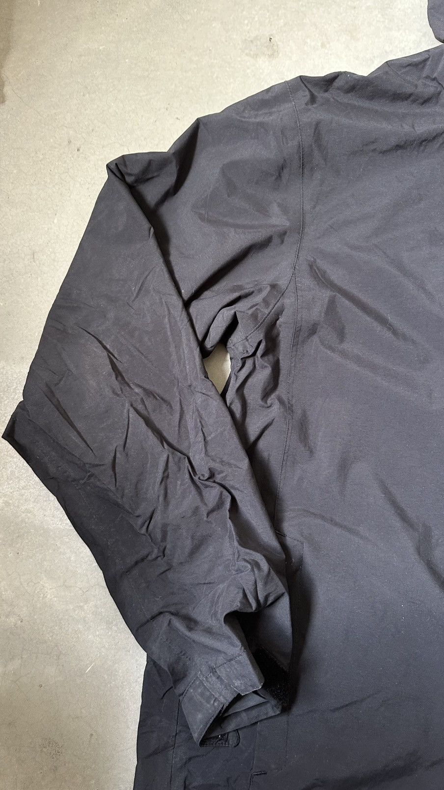 Helly Hansen HELLY HANSEN OUTDOOR GORPCORE WINDBREAKER Size US L / EU 52-54 / 3 - 6 Thumbnail