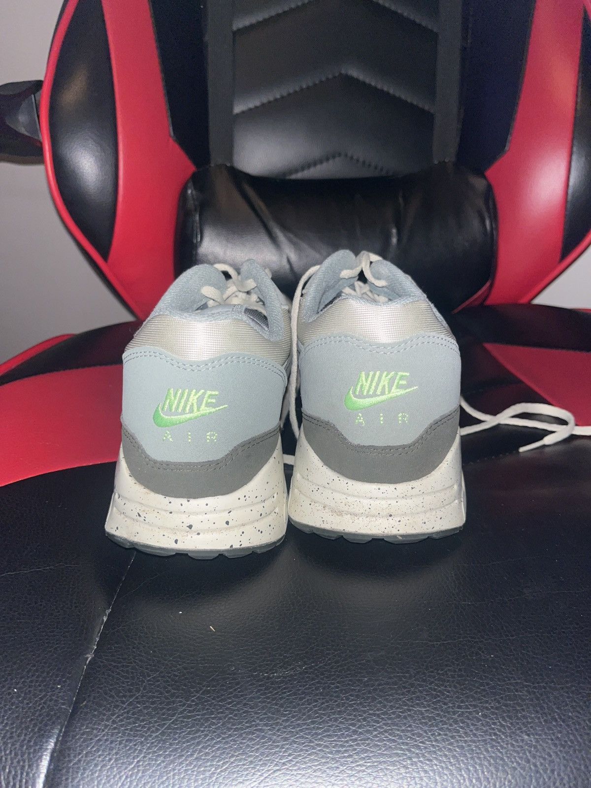 Nike Nike air max golf grey and neon green Size US 12 / EU 45 - 2 Thumbnail