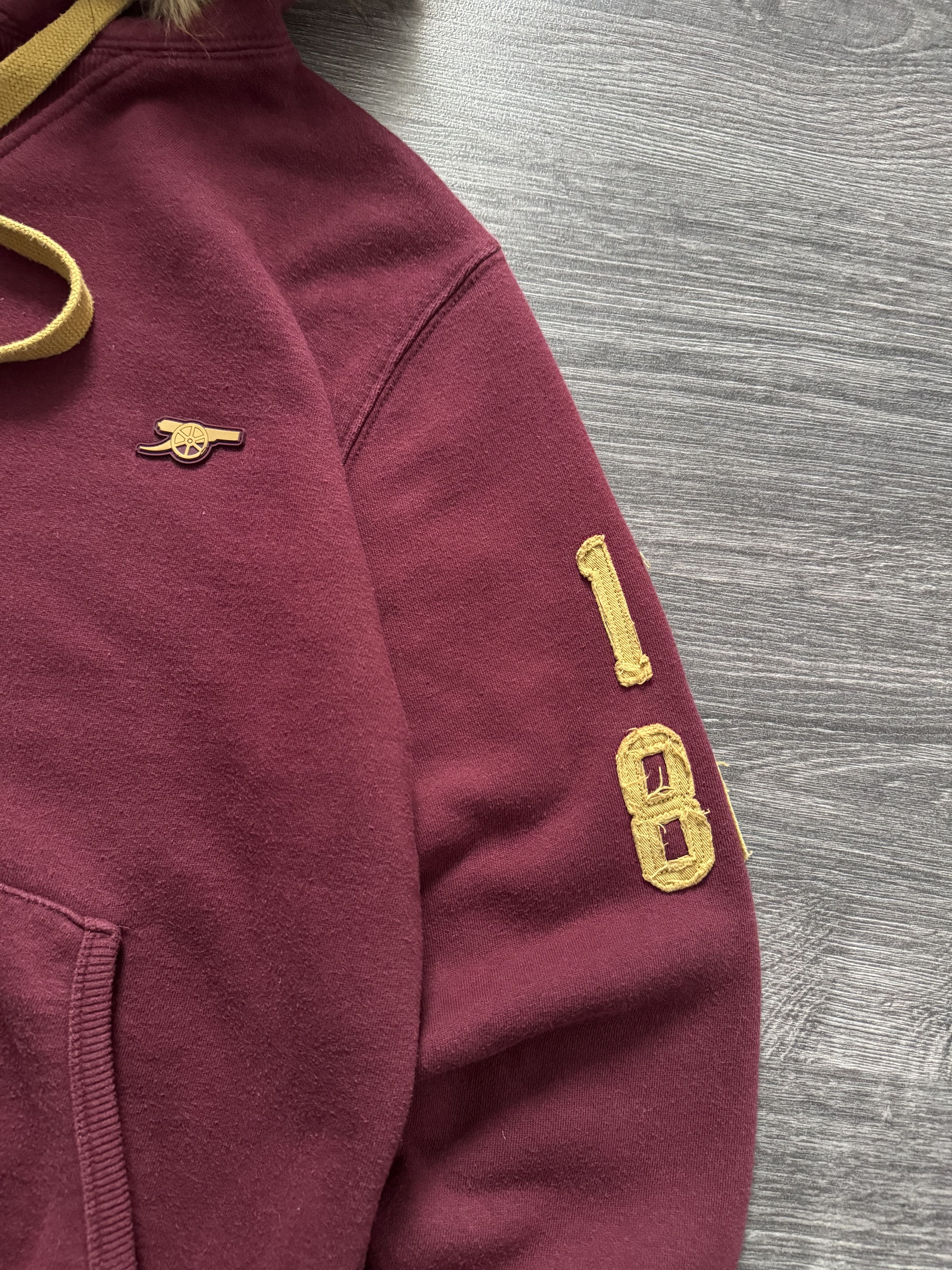 Other Arsenal FC Y2K Fur Hoodie LGB i6w9 style Size US M / EU 48-50 / 2 - 5 Thumbnail
