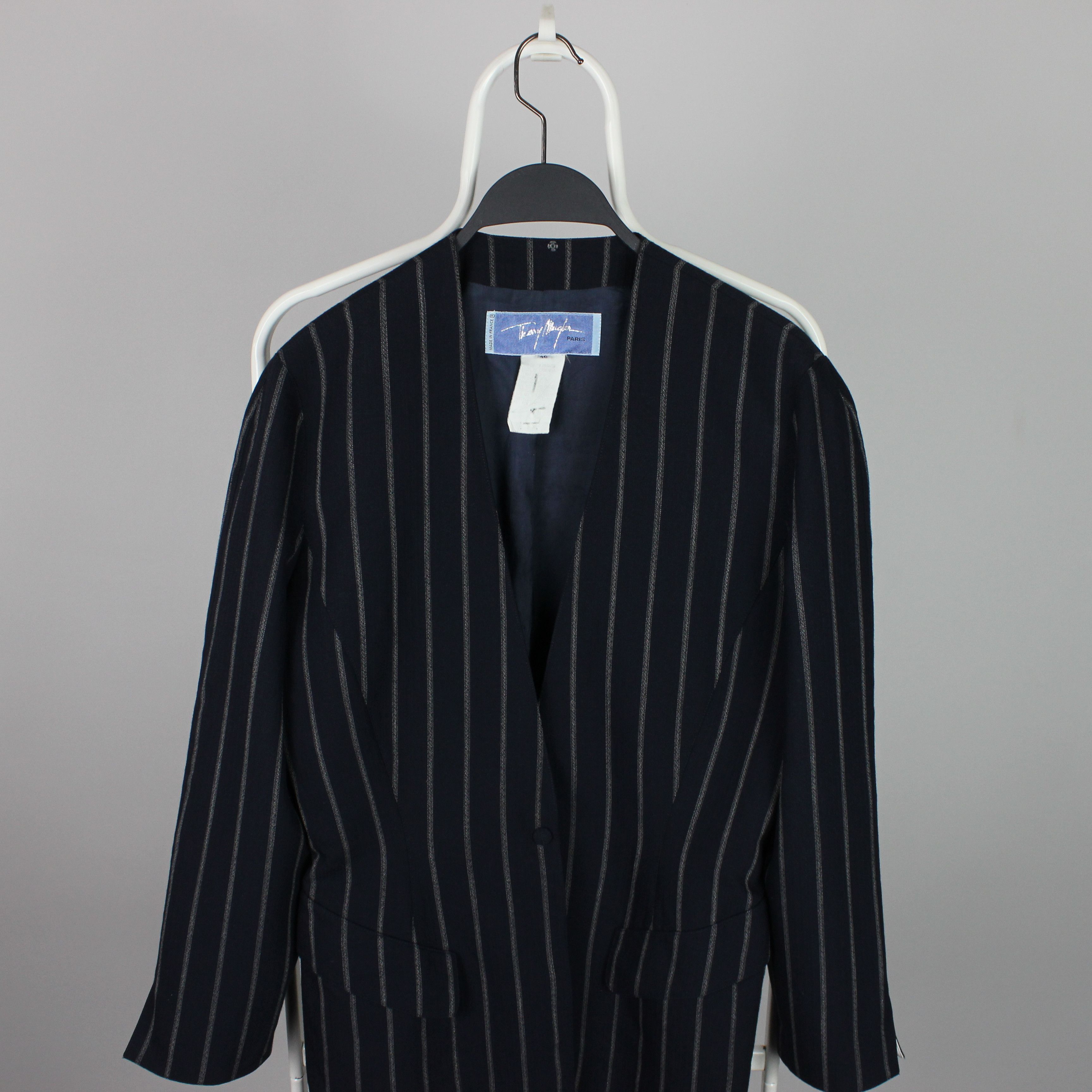 Thierry Mugler Thierry Mugler Paris blazer wool 40 M L Depop Beveren Size S / US 4 / IT 40 - 5 Thumbnail