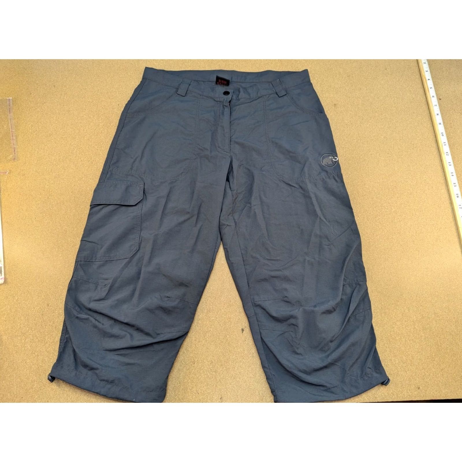 Mammut MAMMUT Womens Hiking 7/8 Pants Size 42 Gray Trekking Pockets Outdoor Ladies Pants Women Gray 42 Pockets Hiking 7/8 Khakis Mens? Size 28" / US 6 / IT 42 - 2 Thumbnail