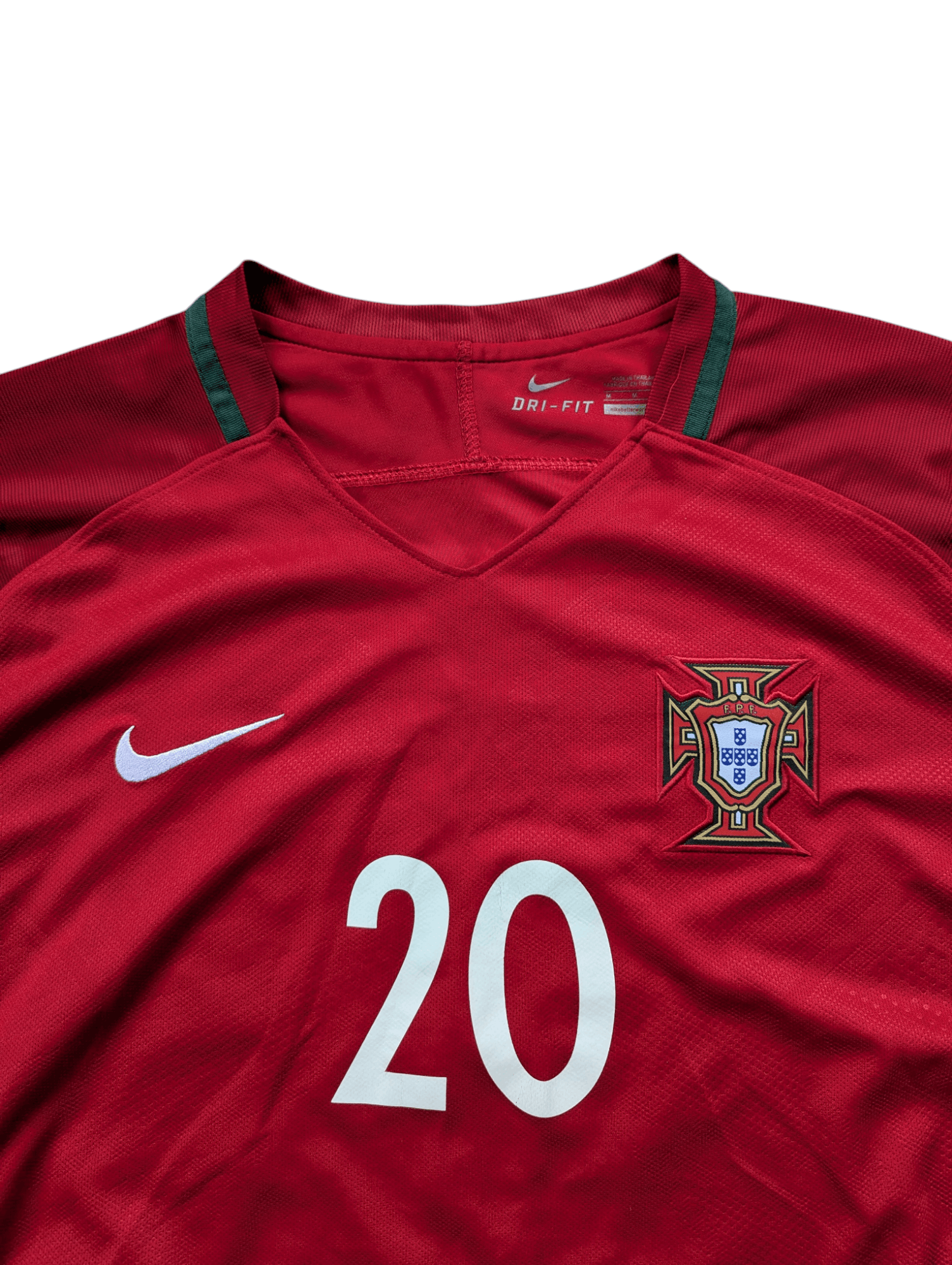 Other Nike Portugal 2016/17 Home Football Shirt Jersey Size US M / EU 48-50 / 2 - 2 Thumbnail