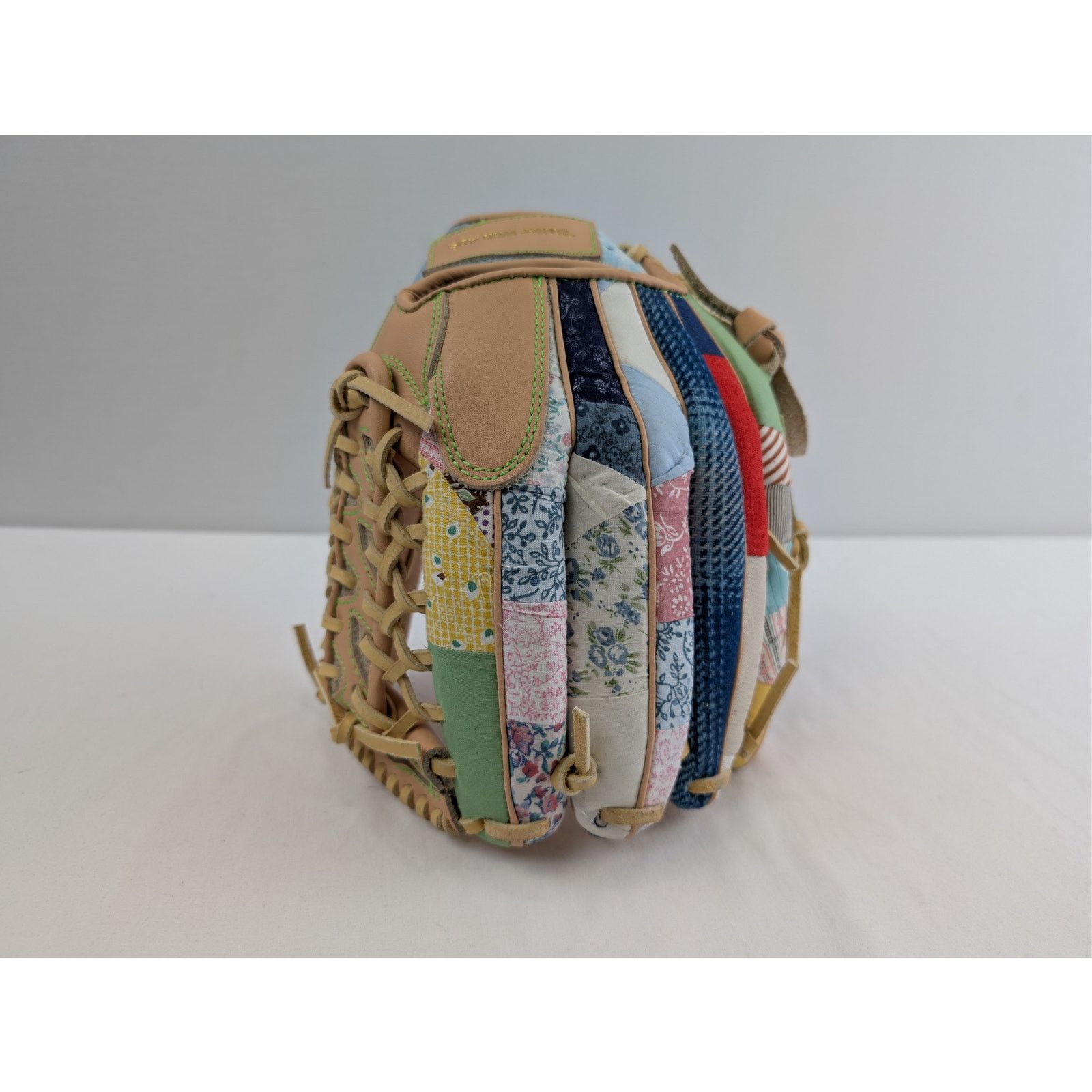 Better With Age o1rshd1 Size: OS / Gloves in Multicolor Size ONE SIZE - 2 Thumbnail