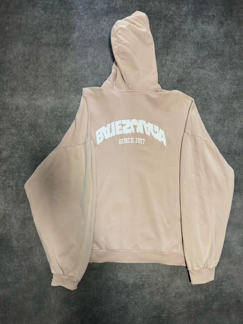 Balenciaga Balenciaga Inverted letter embroidered pink zipper hoodie Size US S / EU 44-46 / 1 - 2 Thumbnail