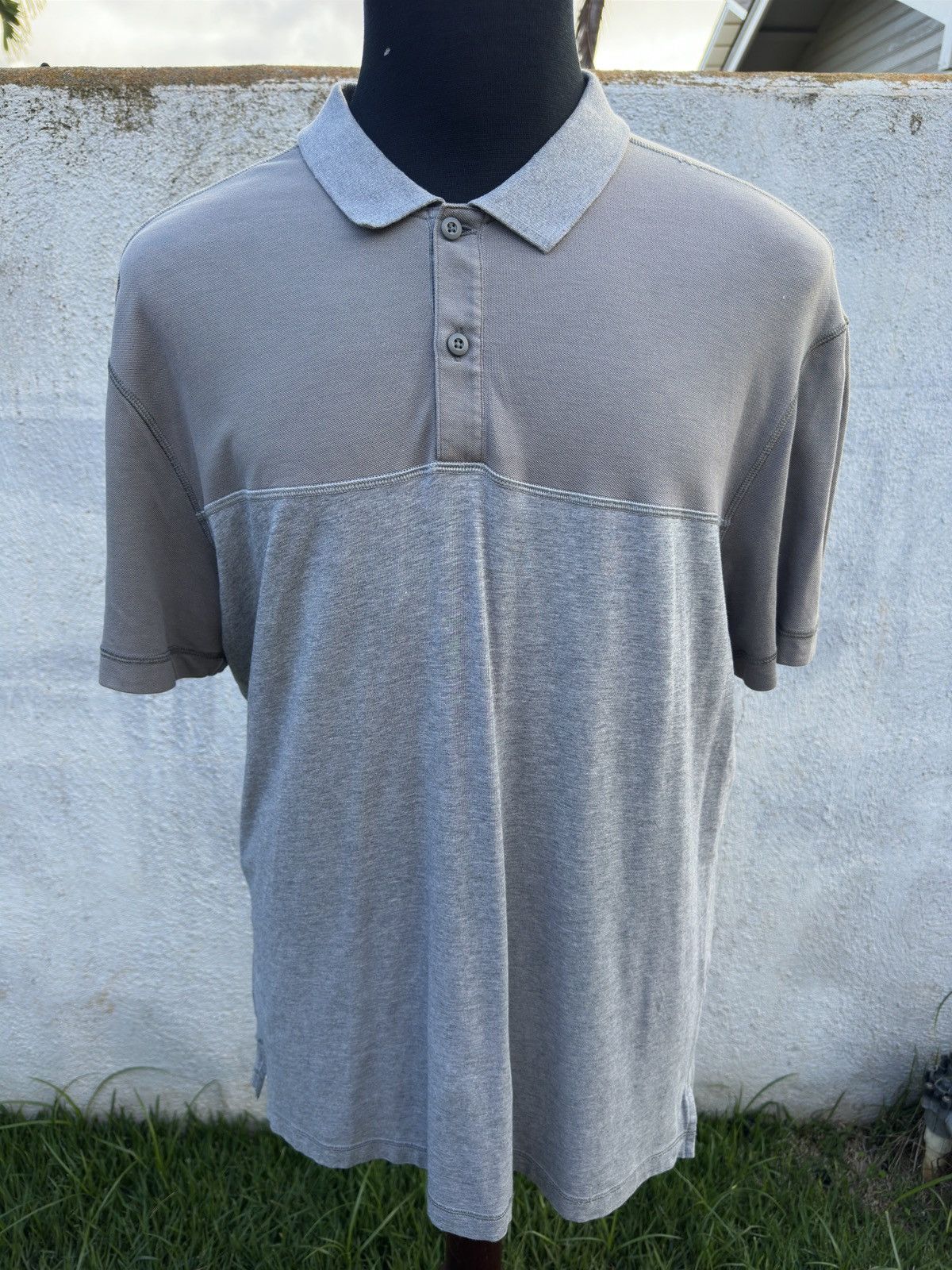 Lululemon PreOwned Lululemon Polo Shirt Gray Men's Large Size US L / EU 52-54 / 3 - 1 Thumbnail