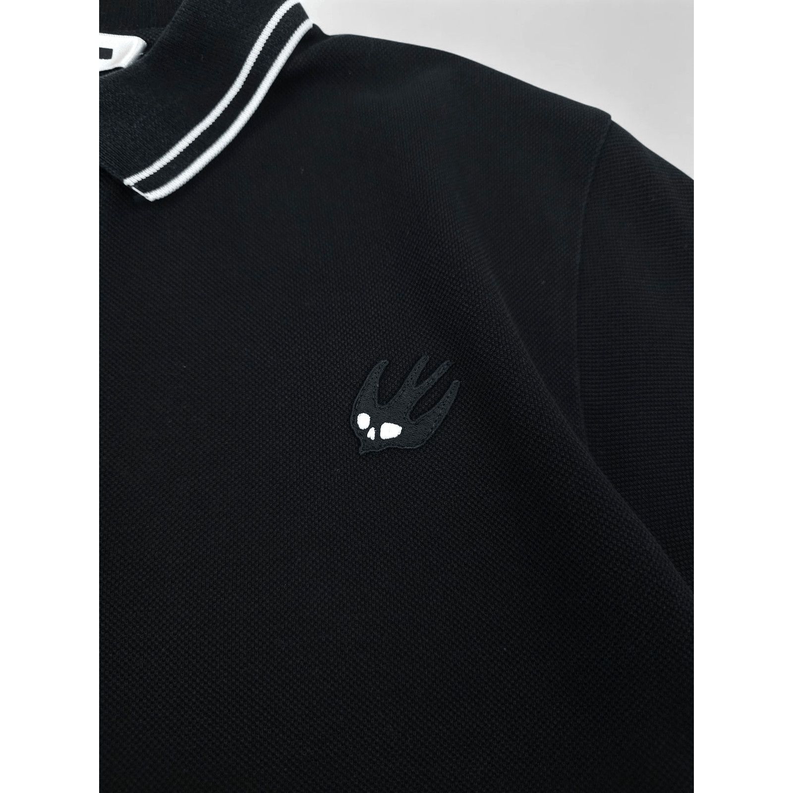 Alexander McQueen 💎 MCQ Black Classic Regular Small Logo Polo Shirt T-shirt Size US M / EU 48-50 / 2 - 5 Thumbnail
