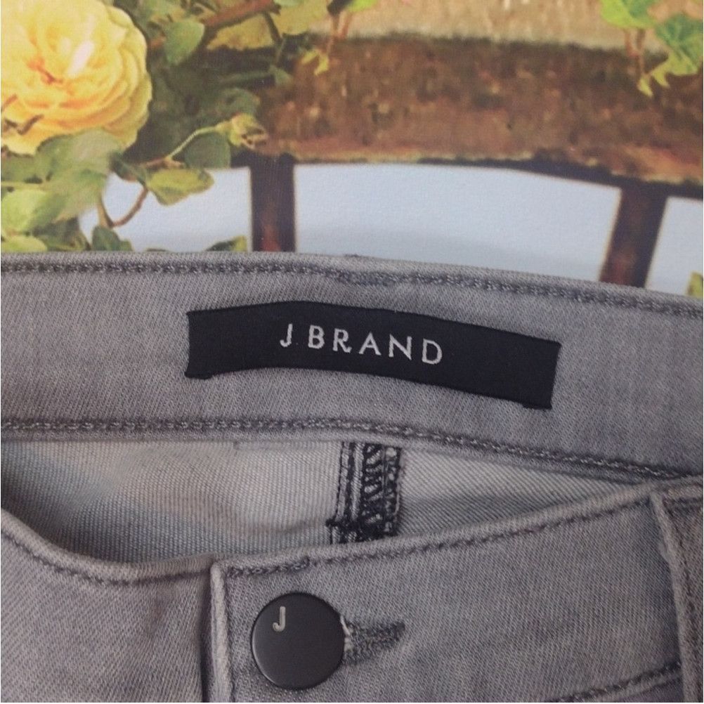 J Brand J BRAND Zion 3 Button Capri Gray Jeans Size 26 Size 28" / US 6 / IT 42 - 4 Thumbnail