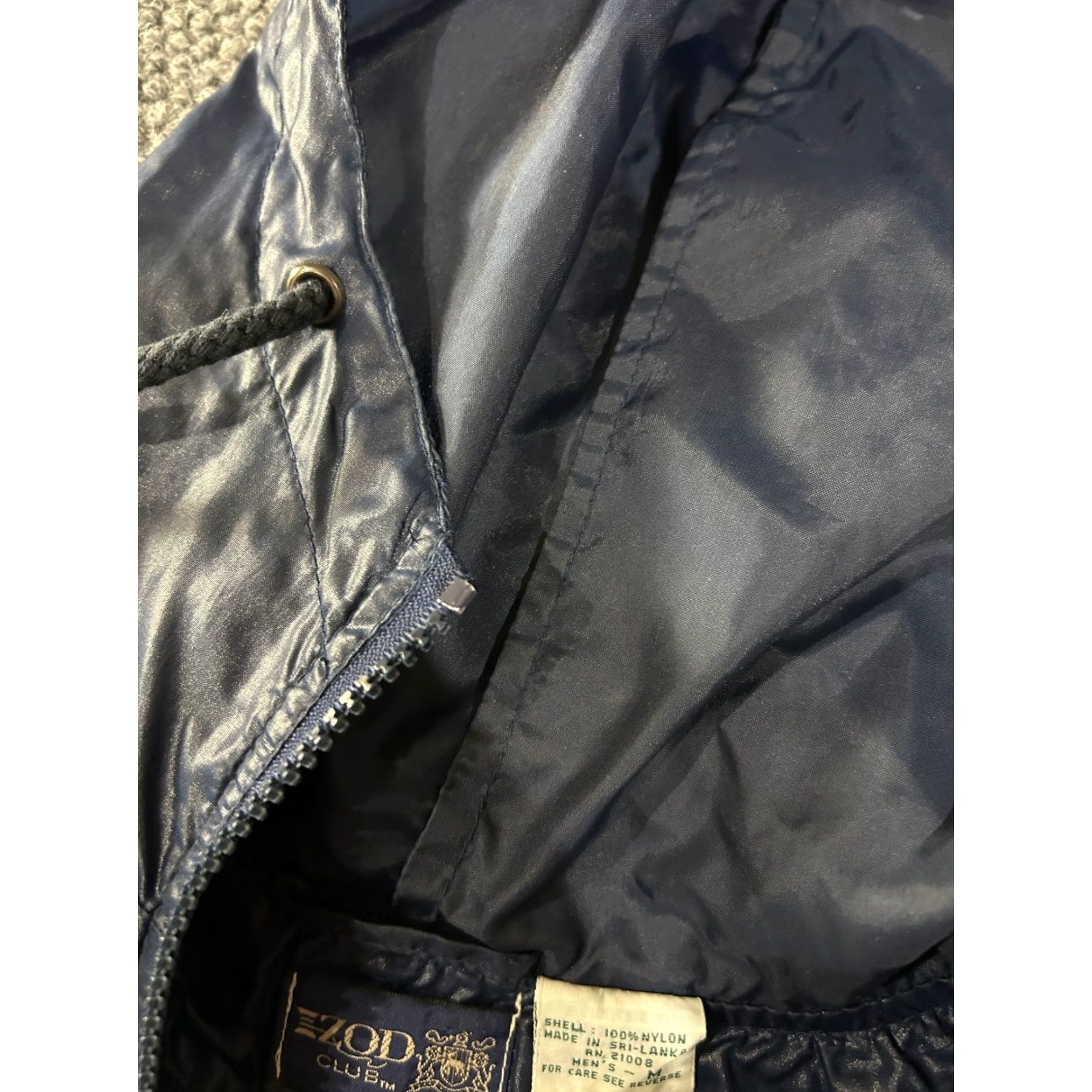 Izod VINTAGE IZOD Windbreaker Jacket Mens M Blue Lightweight Hooded Mid-Length Casual, 90s Style, Classic, Nylon, Zip, Regular Fit Size US M / EU 48-50 / 2 - 3 Thumbnail