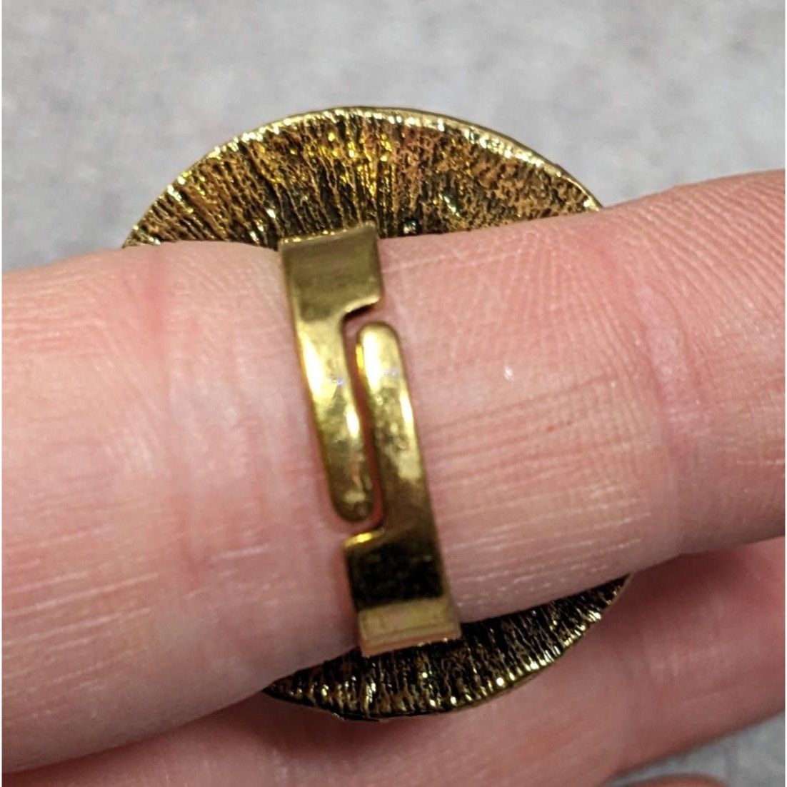 Other Floral Glam Shield Ring Gold Tone With Rainbow Rhinestones Size ONE SIZE - 9 Thumbnail
