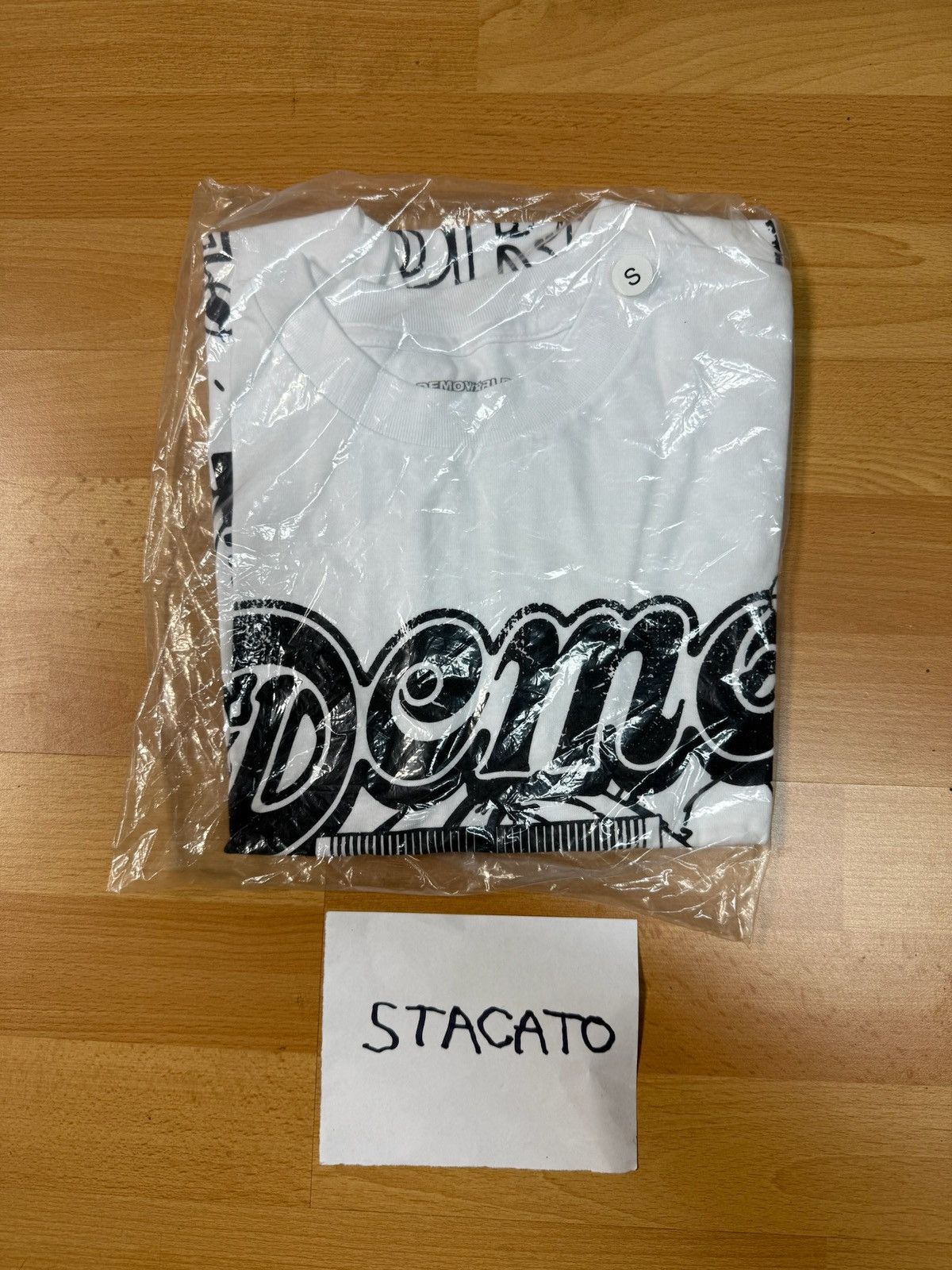 Rap Tees × Vintage Demo World Anime Tee White Small Size US S / EU 44-46 / 1 - 2 Thumbnail
