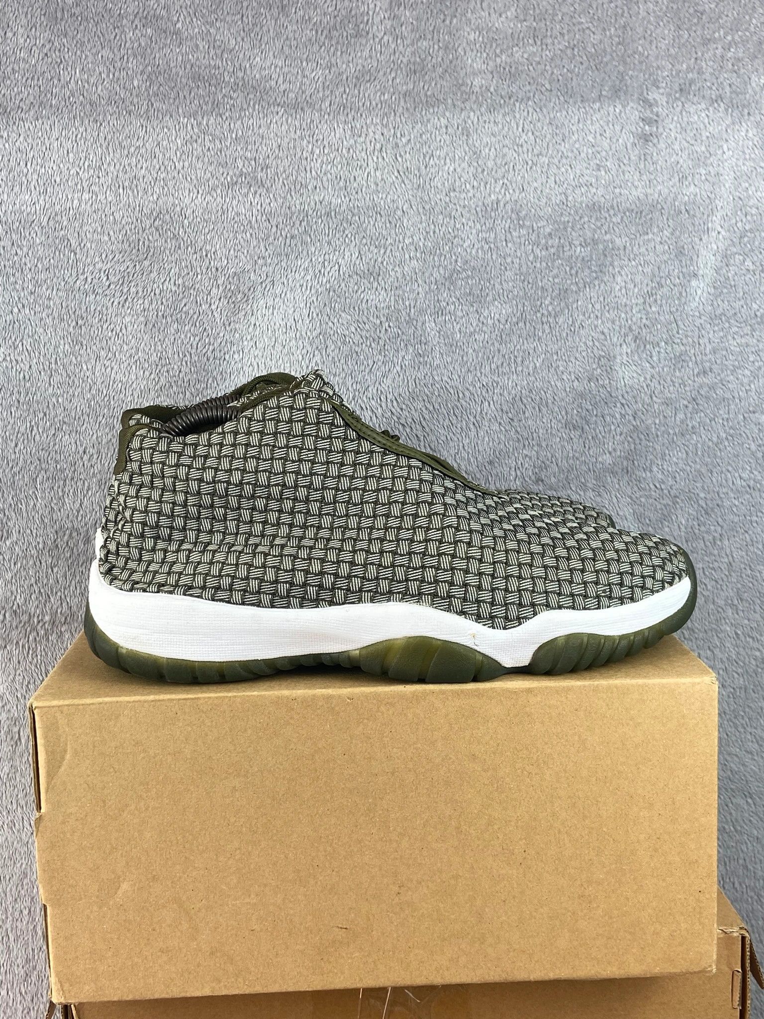 Jordan Brand Jordan sneakers khaki green retro basketball vintage Size US 11 / EU 44 - 4 Thumbnail