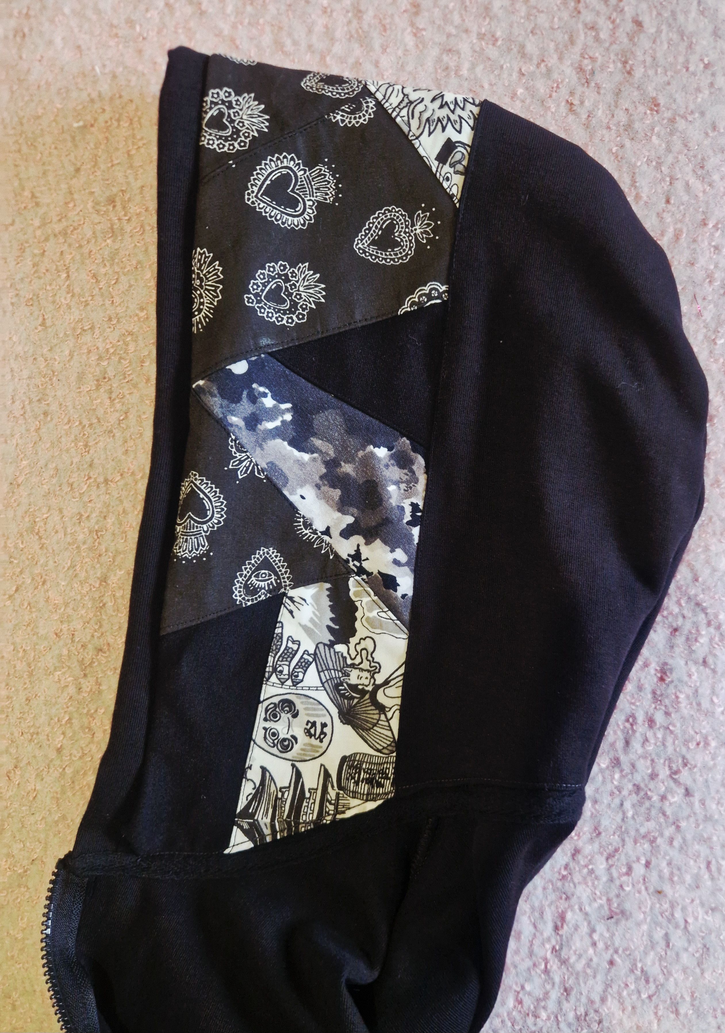 Other sweat "Broken art" Size US L / EU 52-54 / 3 - 4 Thumbnail