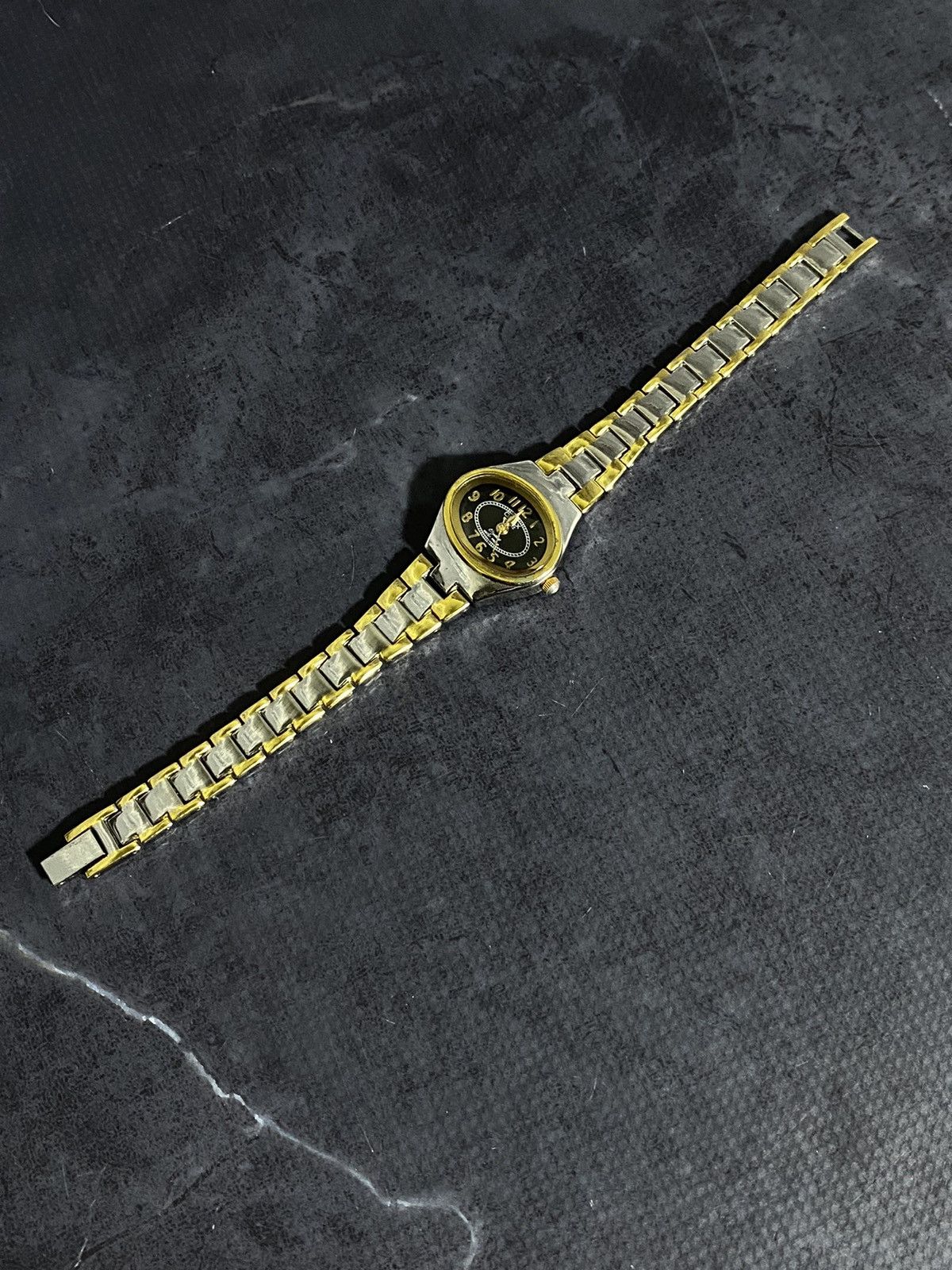 Vintage Omax Unisex Two-Tone Black Dial Watch Japanese Brand Size ONE SIZE - 4 Thumbnail