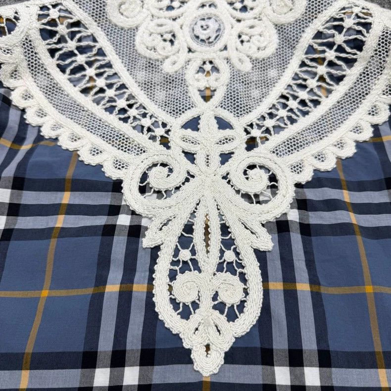 Burberry Burberry Burberry Lace Decorated Long Sleeve Shirt-2507 Size US L / EU 52-54 / 3 - 3 Thumbnail