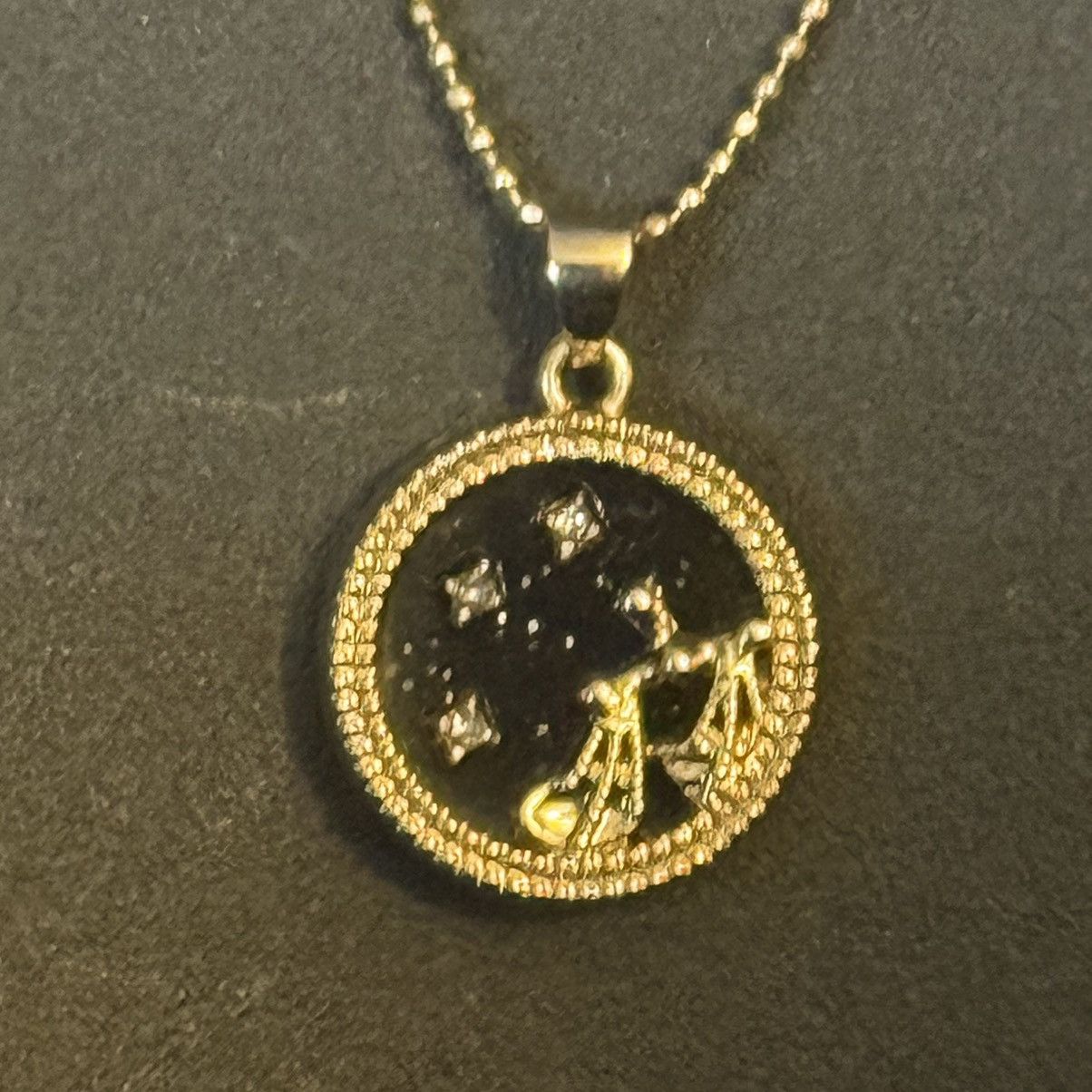 Other Gold tone Libra zodiac pendant necklace Size ONE SIZE - 5 Thumbnail