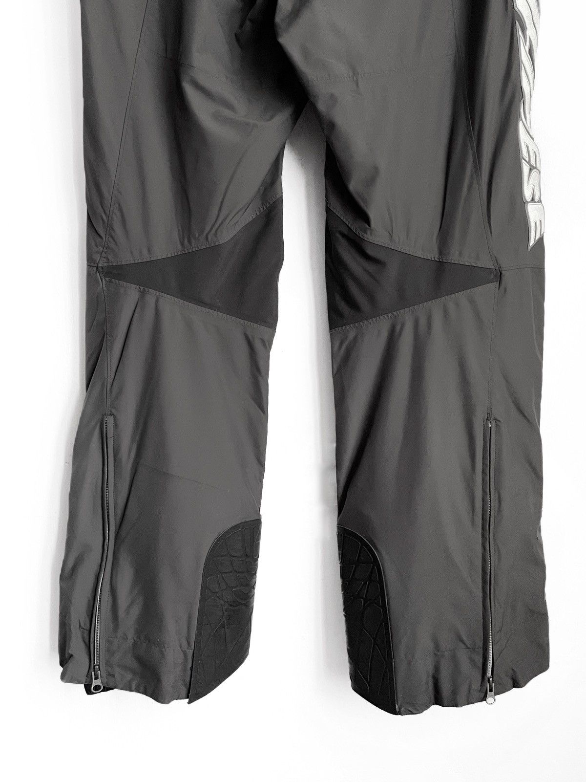Dainese Dainese Ski Snowboard Pants Gray Red White Vintage Gorcope Size US 31 - 8 Thumbnail