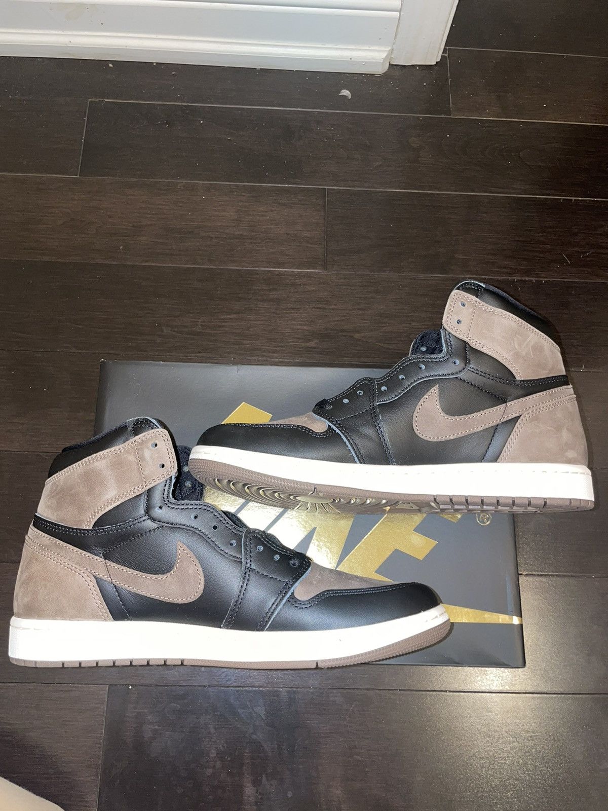 Jordan Brand Jordan 1 high palomino size 10 mens Size US 10 / EU 43 - 2 Thumbnail