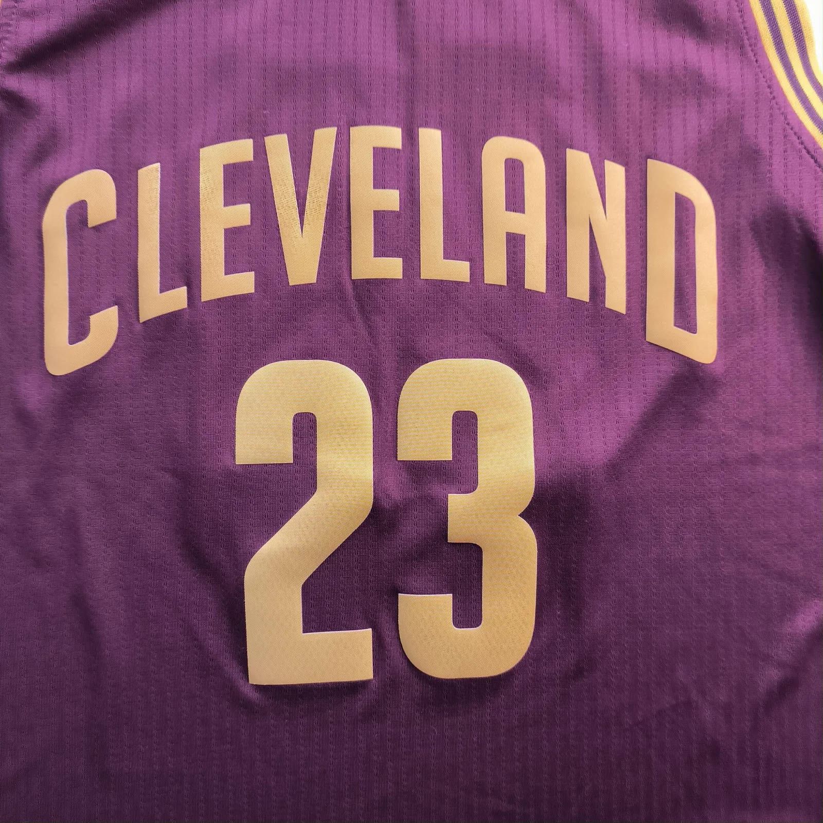 Adidas Cleveland Cavaliers LeBron James Rev30 away NBA jersey M Size US M / EU 48-50 / 2 - 4 Thumbnail