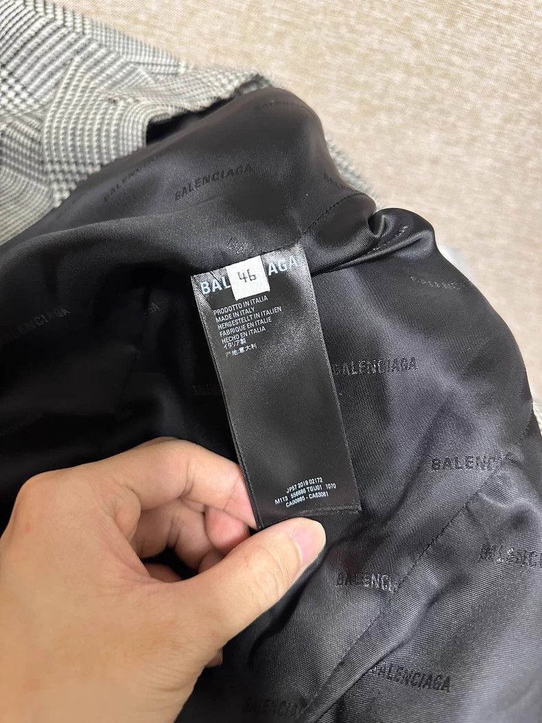 Balenciaga Balenciaga Sleeve Logo Woolen Plaid Wool Coat Size US S / EU 44-46 / 1 - 7 Thumbnail