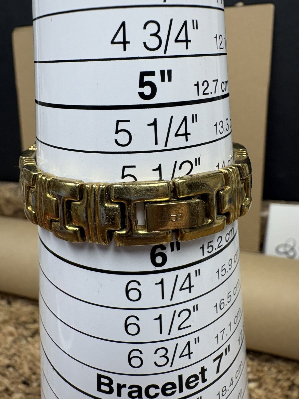 Bulova Vintage Bulova Quartz Watch Black Dial Gold Tone Rectangular Size ONE SIZE - 7 Thumbnail