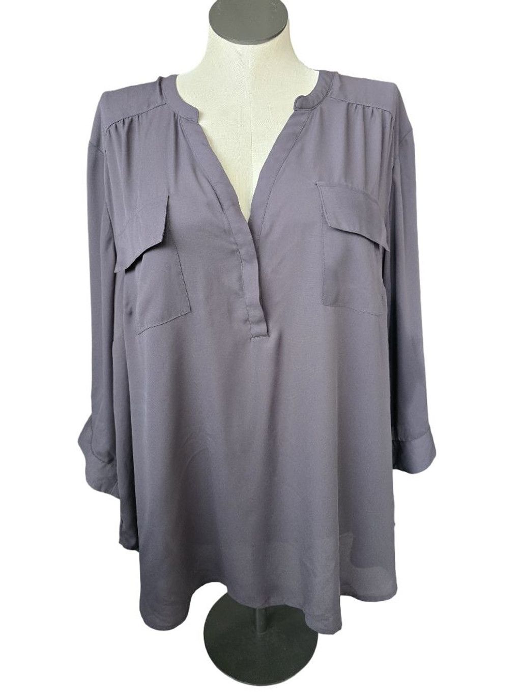 Torrid Women's TORRID Gray V-Neck Georgette Blouse Plus Size 4X Size 4XL / US 24-26 - 1 Thumbnail