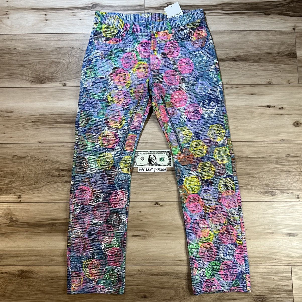 (B).Stroy × Givenchy 4G Monogram Paint Graphic Jeans Size US 33 - 1 Thumbnail