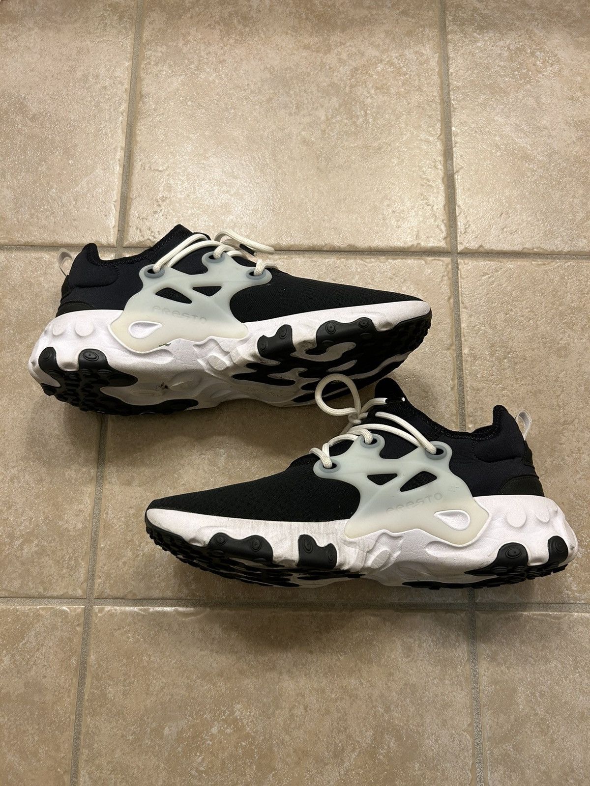 Nike Nike React Presto Ghost mens 10.5 Size US 10.5 / EU 43-44 - 7 Thumbnail