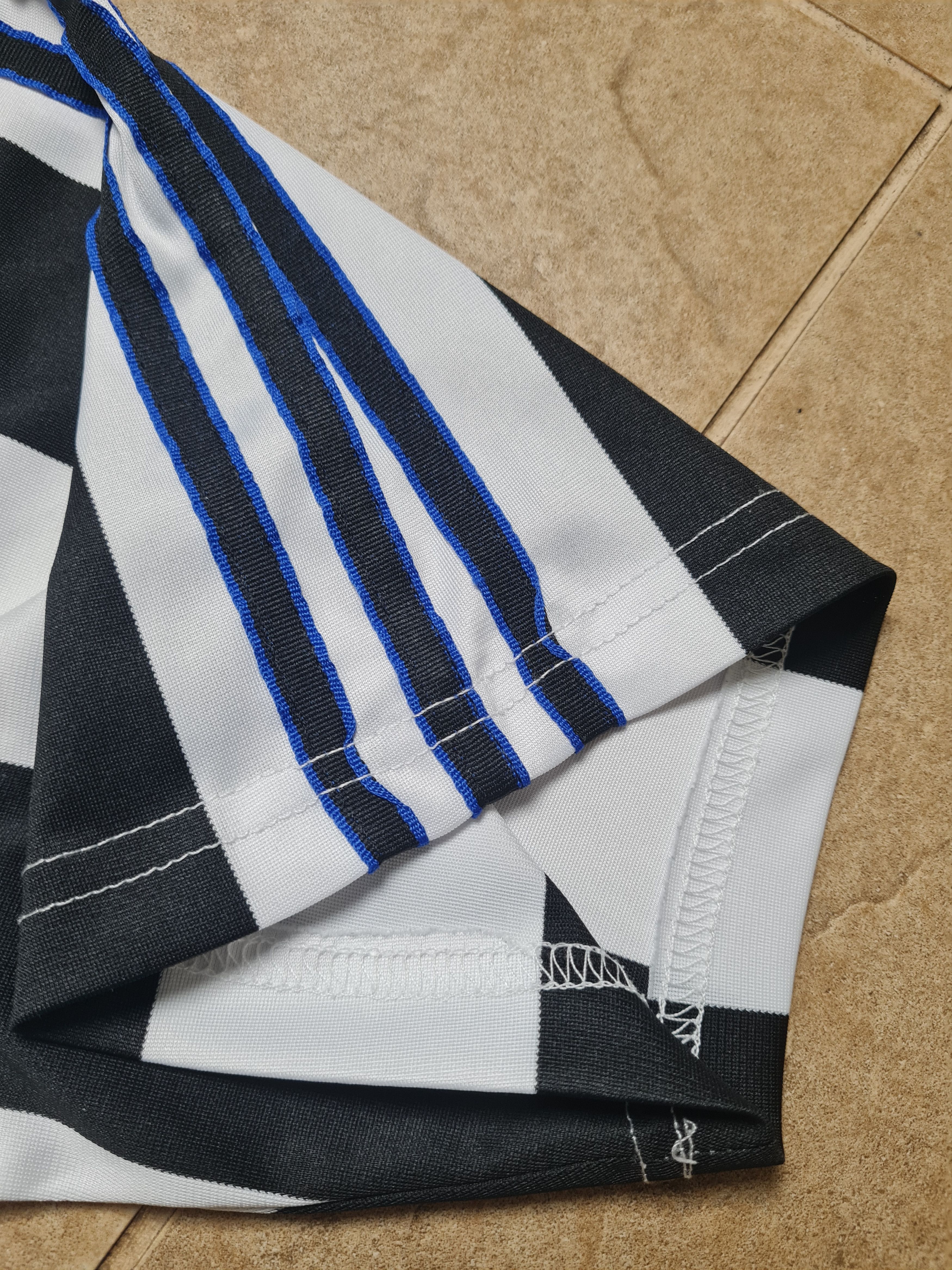 Adidas Rare Jersey Adidas Newcastle 1995/1997 Archive Home Shirt Size US M / EU 48-50 / 2 - 22 Thumbnail